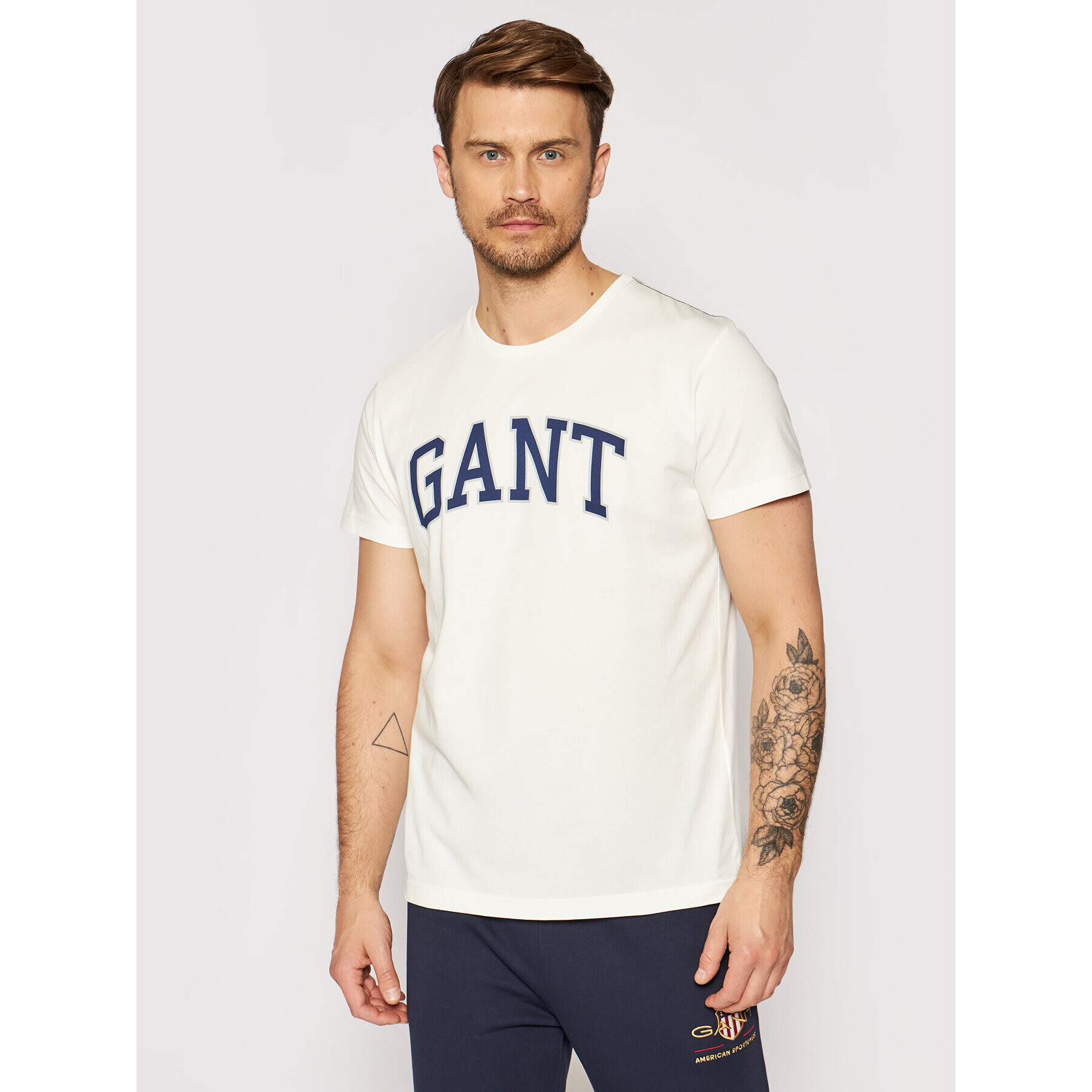 Gant Тишърт Arch Outline 2003007 Бял Regular Fit - Pepit.bg