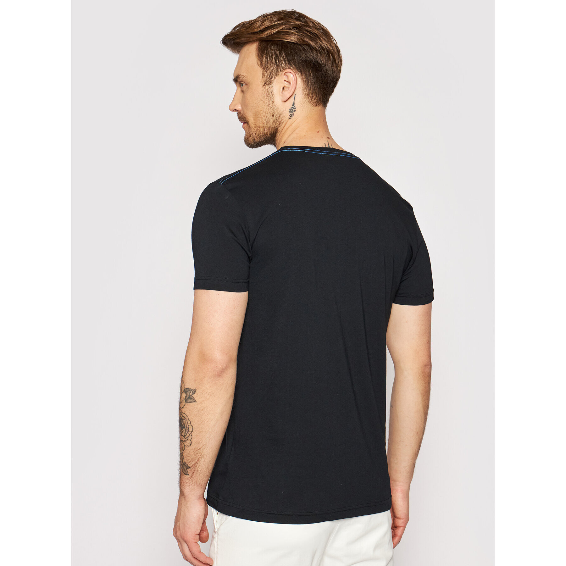 Gant Тишърт Contrast Logo 2053004 Черен Regular Fit - Pepit.bg