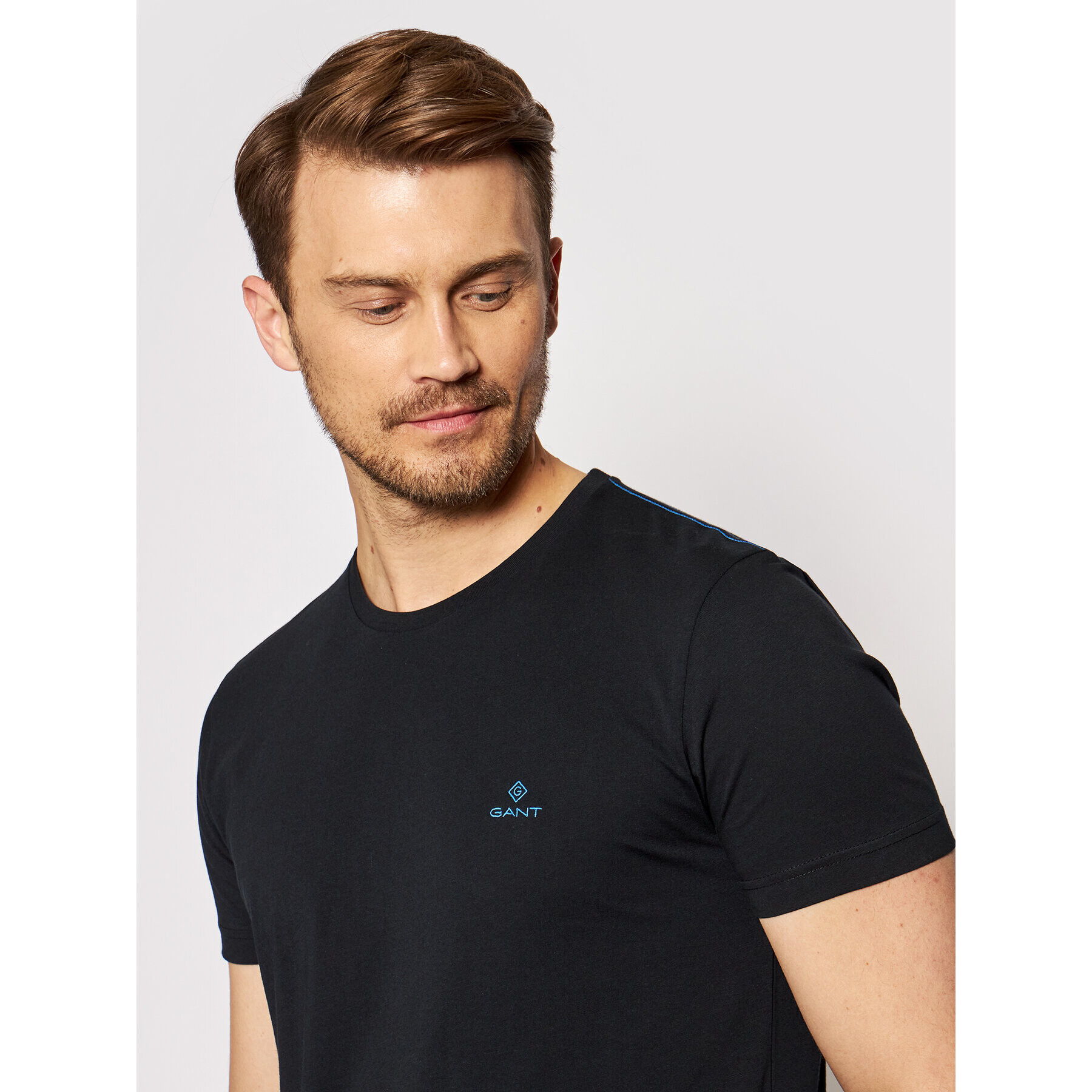 Gant Тишърт Contrast Logo 2053004 Черен Regular Fit - Pepit.bg