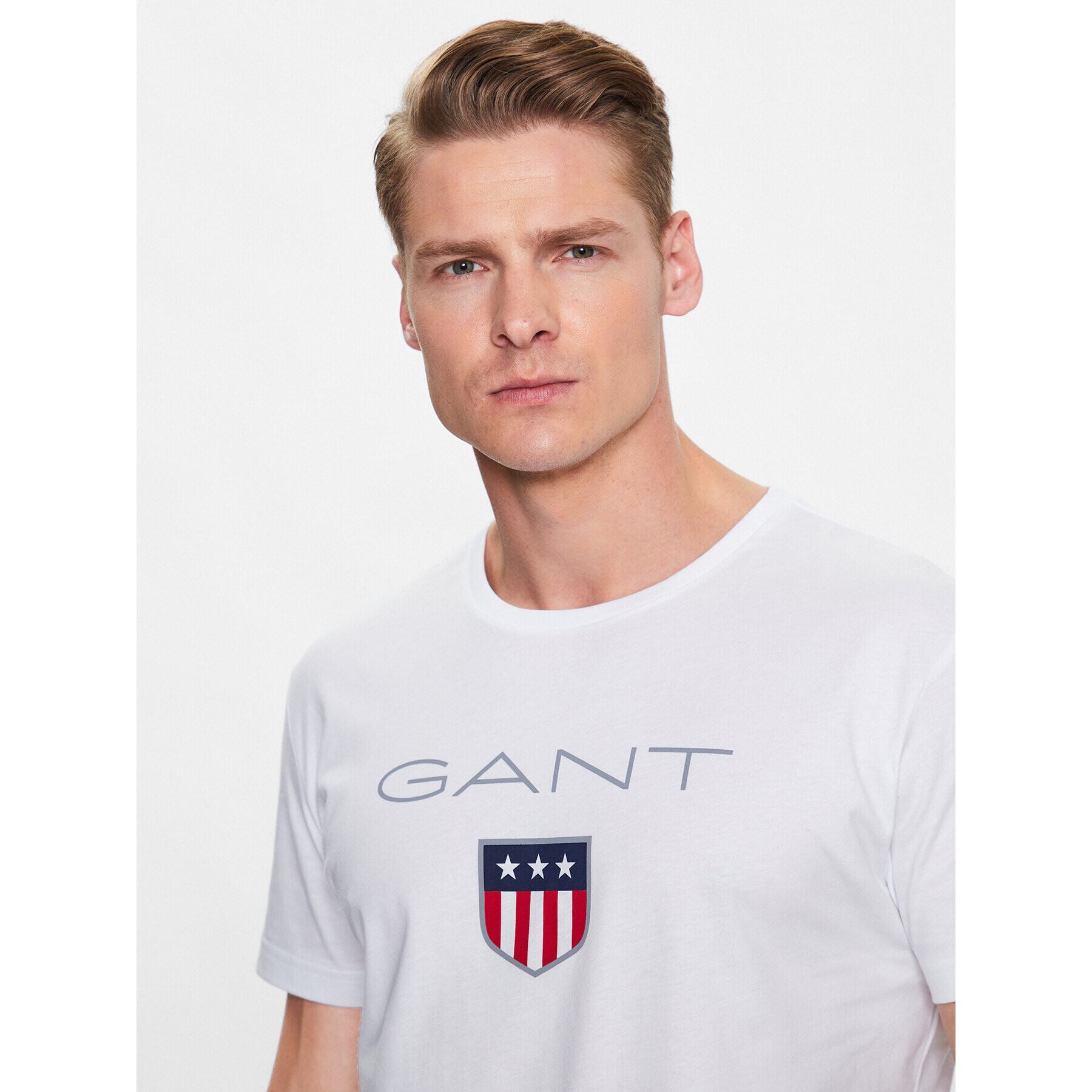 Gant Тишърт Shield 2003023 Бял Regular Fit - Pepit.bg