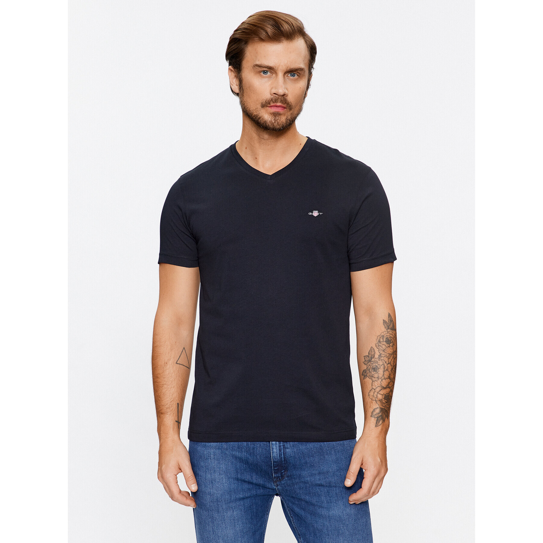 Gant Тишърт Slim Shield V-Neck 2003186 Черен Slim Fit - Pepit.bg