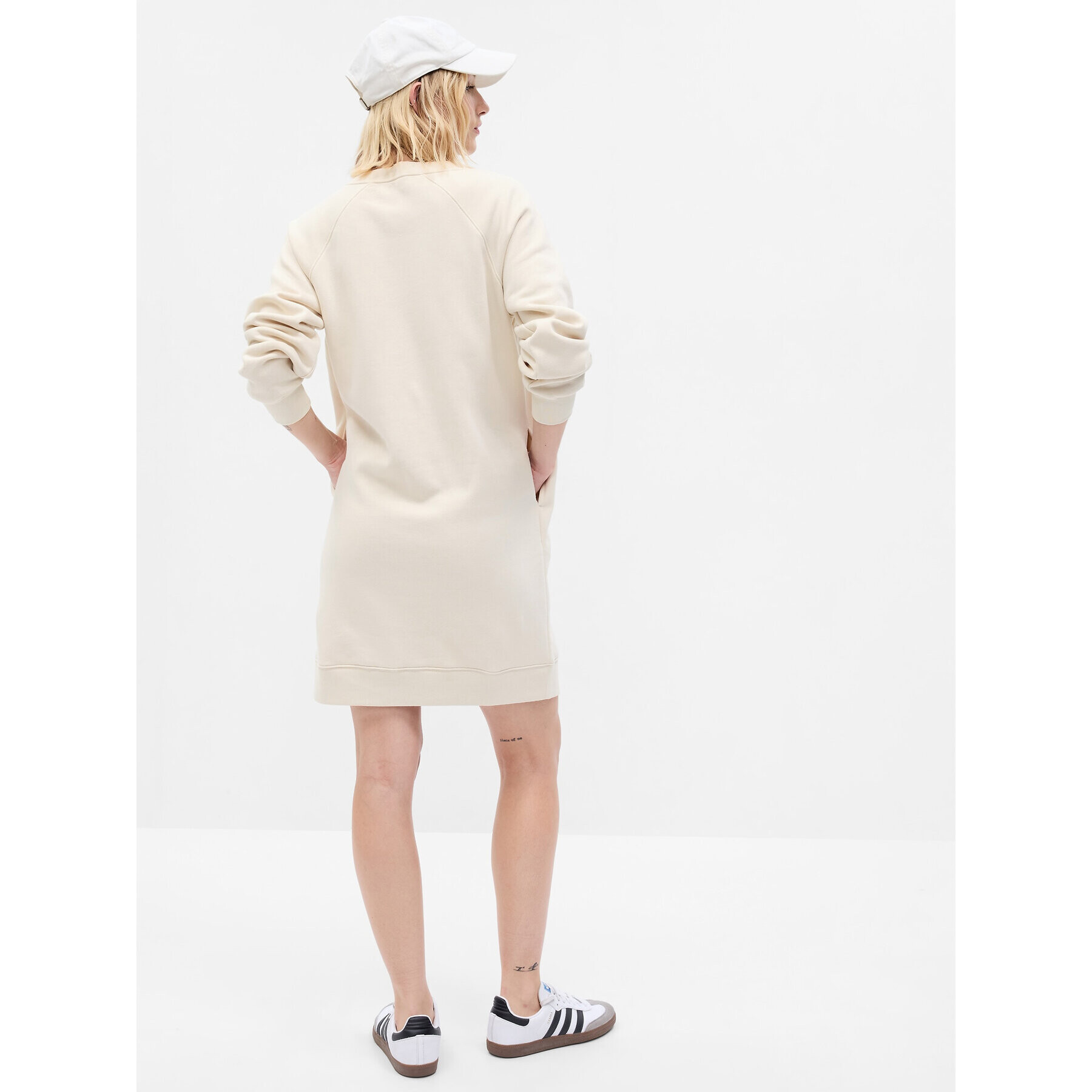 Gap Ежедневна рокля 729748-04 Екрю Regular Fit - Pepit.bg