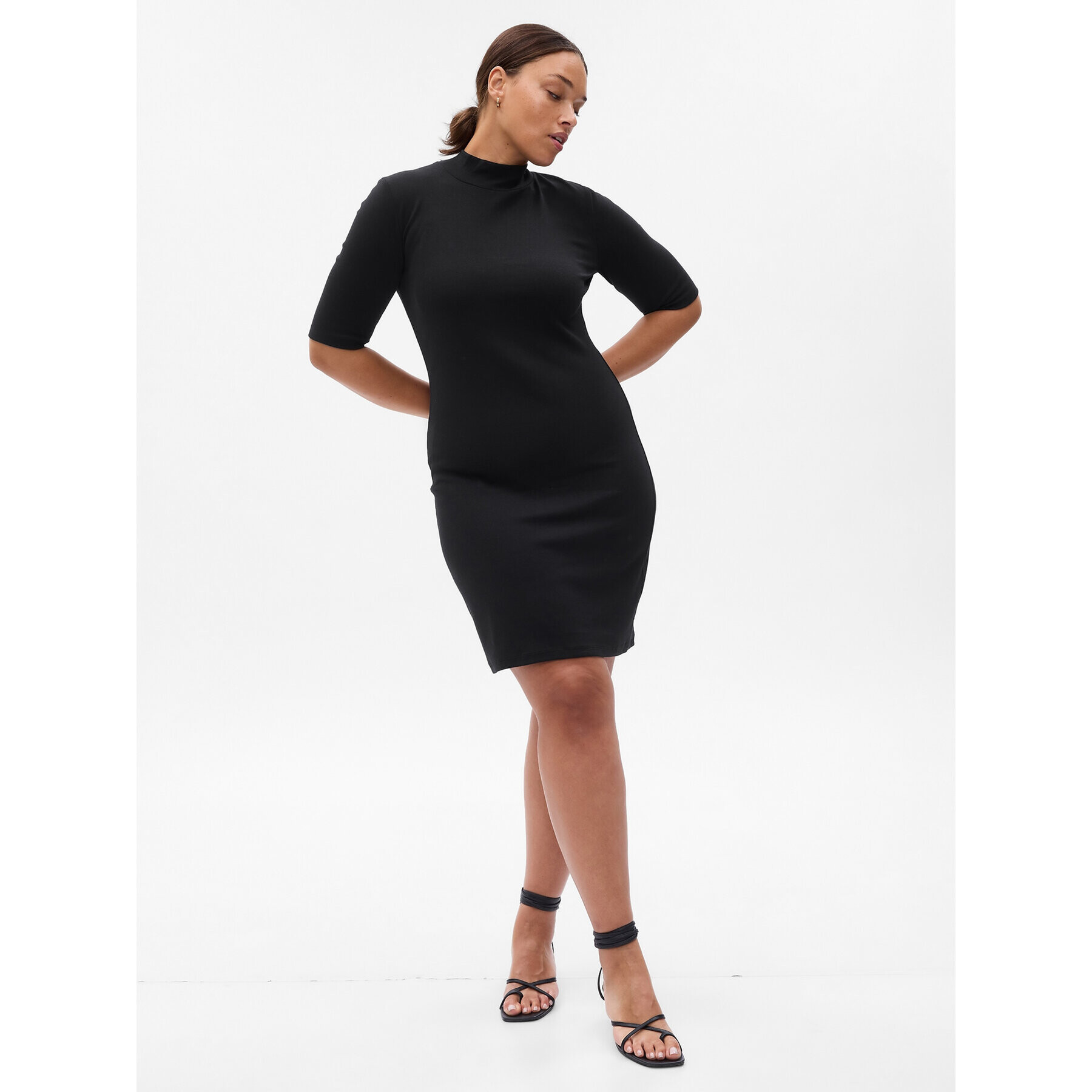 Gap Плетена рокля 792860-01 Черен Slim Fit - Pepit.bg