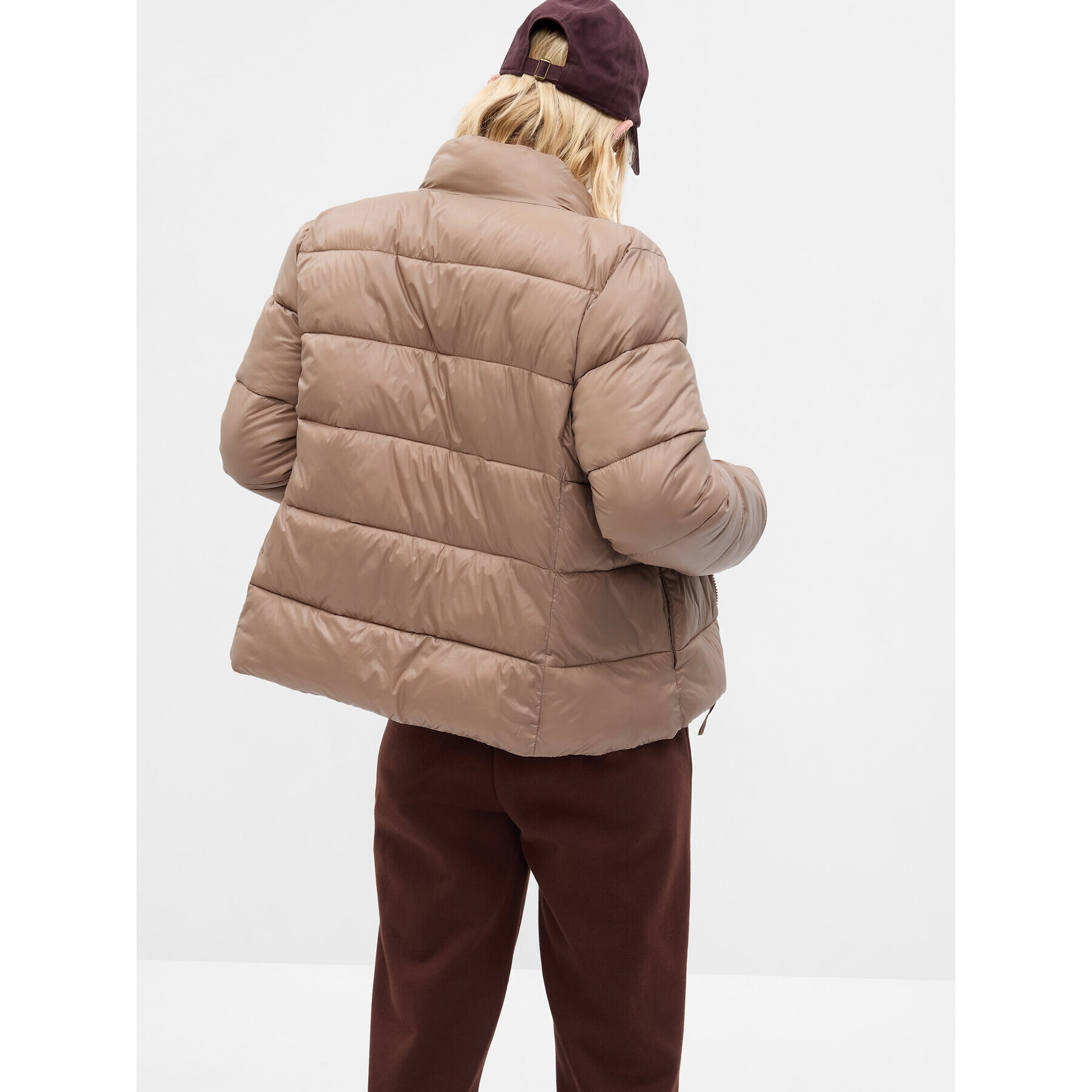 Gap Пухено яке 724309-00 Кафяв Regular Fit - Pepit.bg