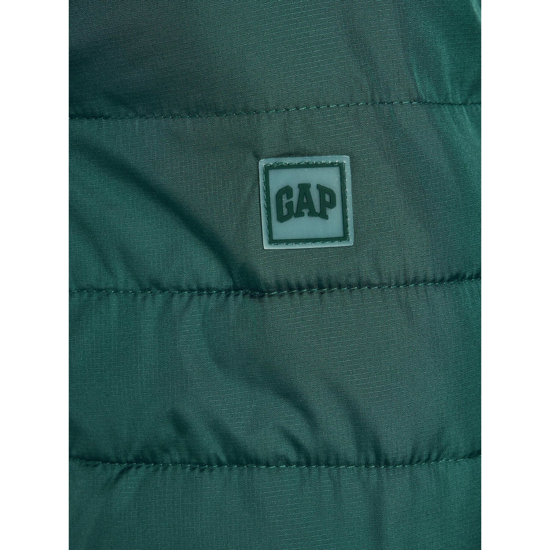 Gap Пухено яке 724654-01 Зелен Regular Fit - Pepit.bg
