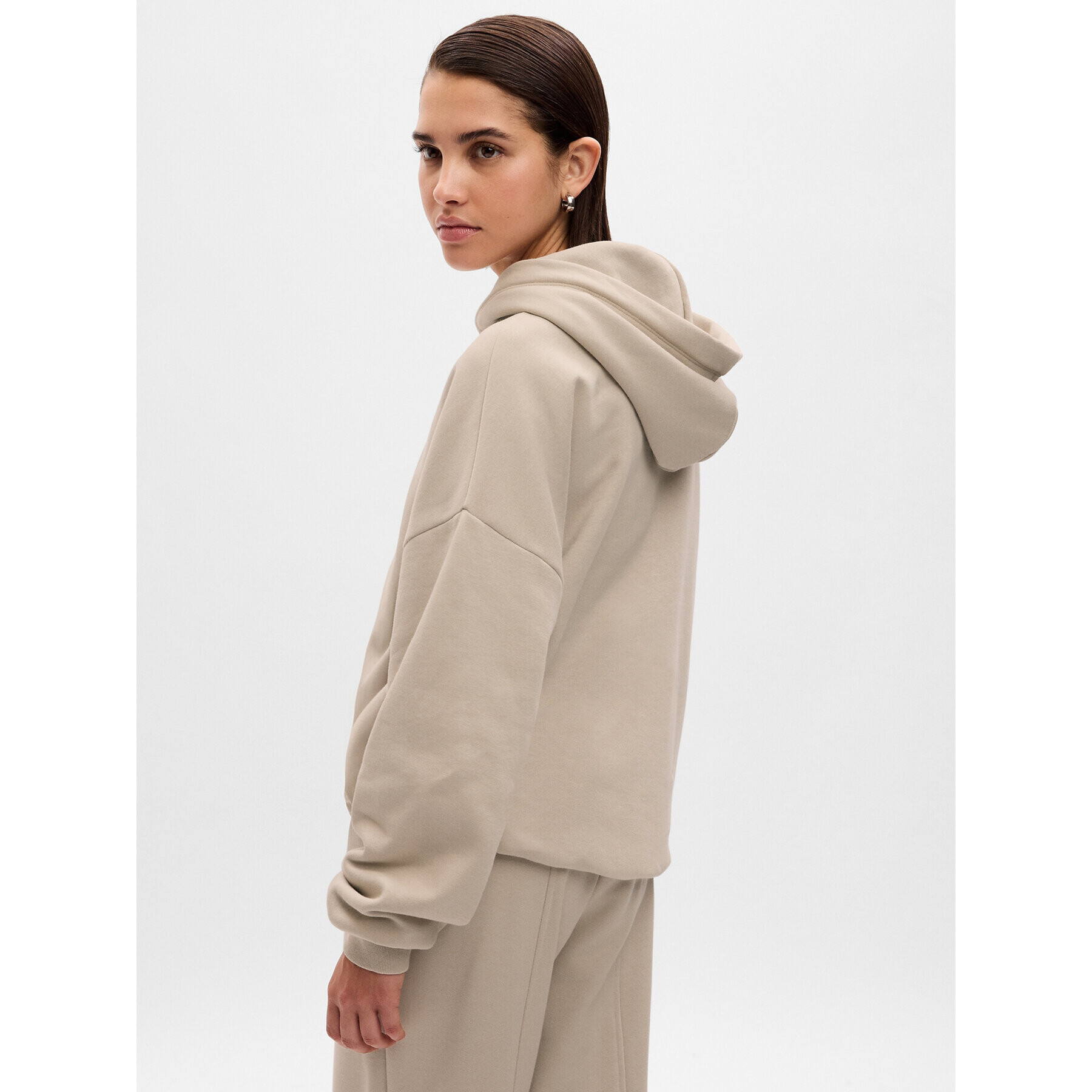 Gap Суитшърт 729618-01 Бежов Regular Fit - Pepit.bg