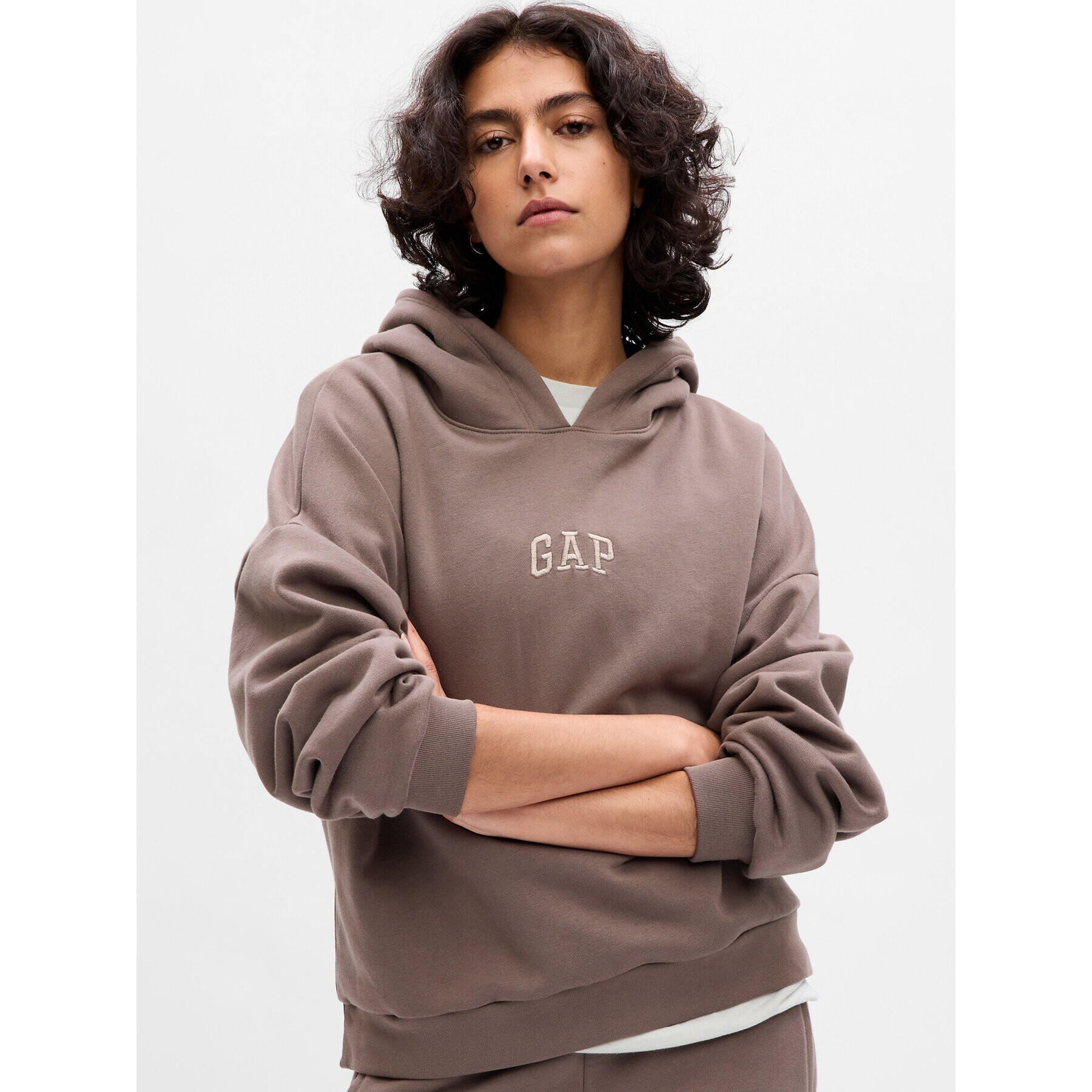 Gap Суитшърт 729618-03 Кафяв Regular Fit - Pepit.bg