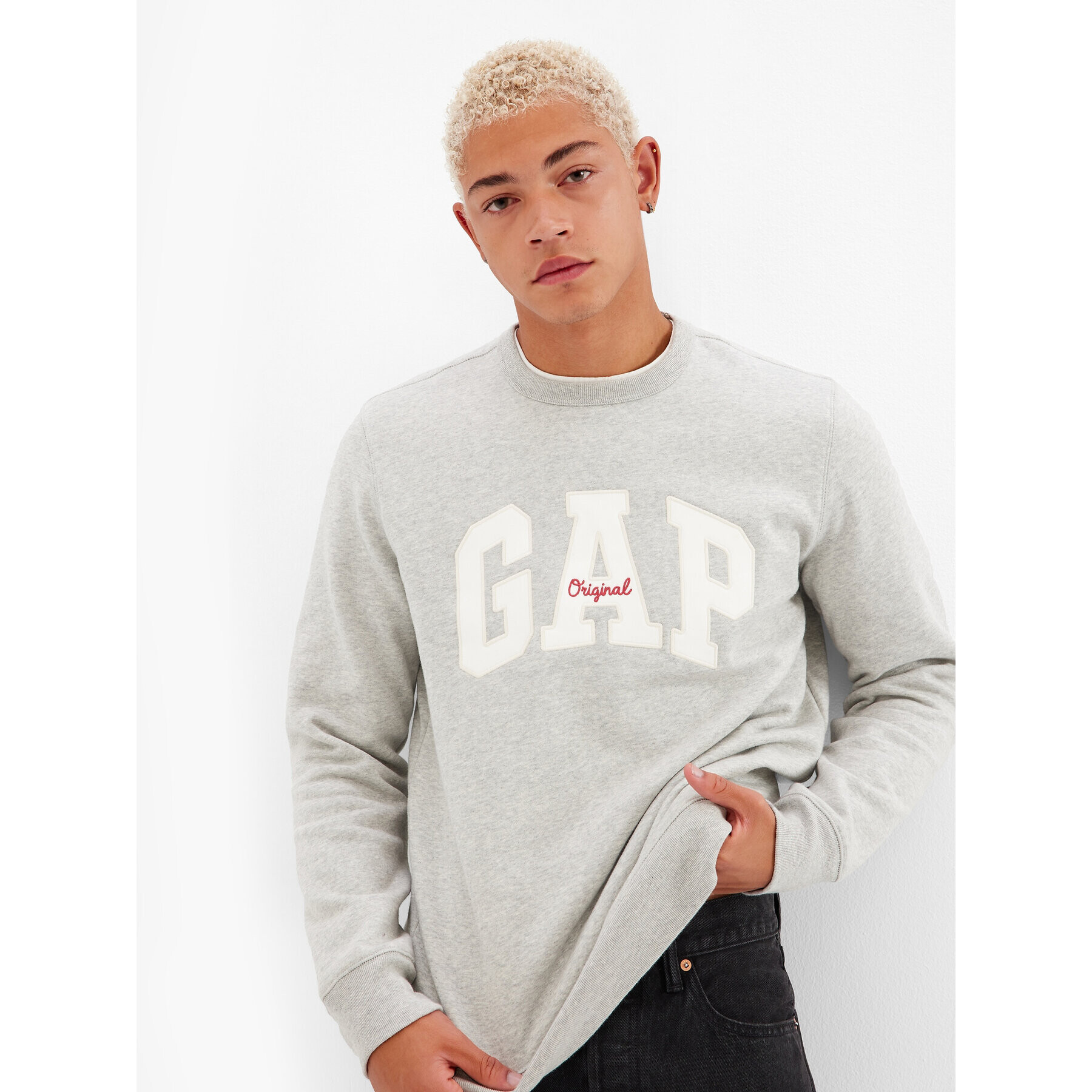 Gap Суитшърт 852079-35 Сив Regular Fit - Pepit.bg