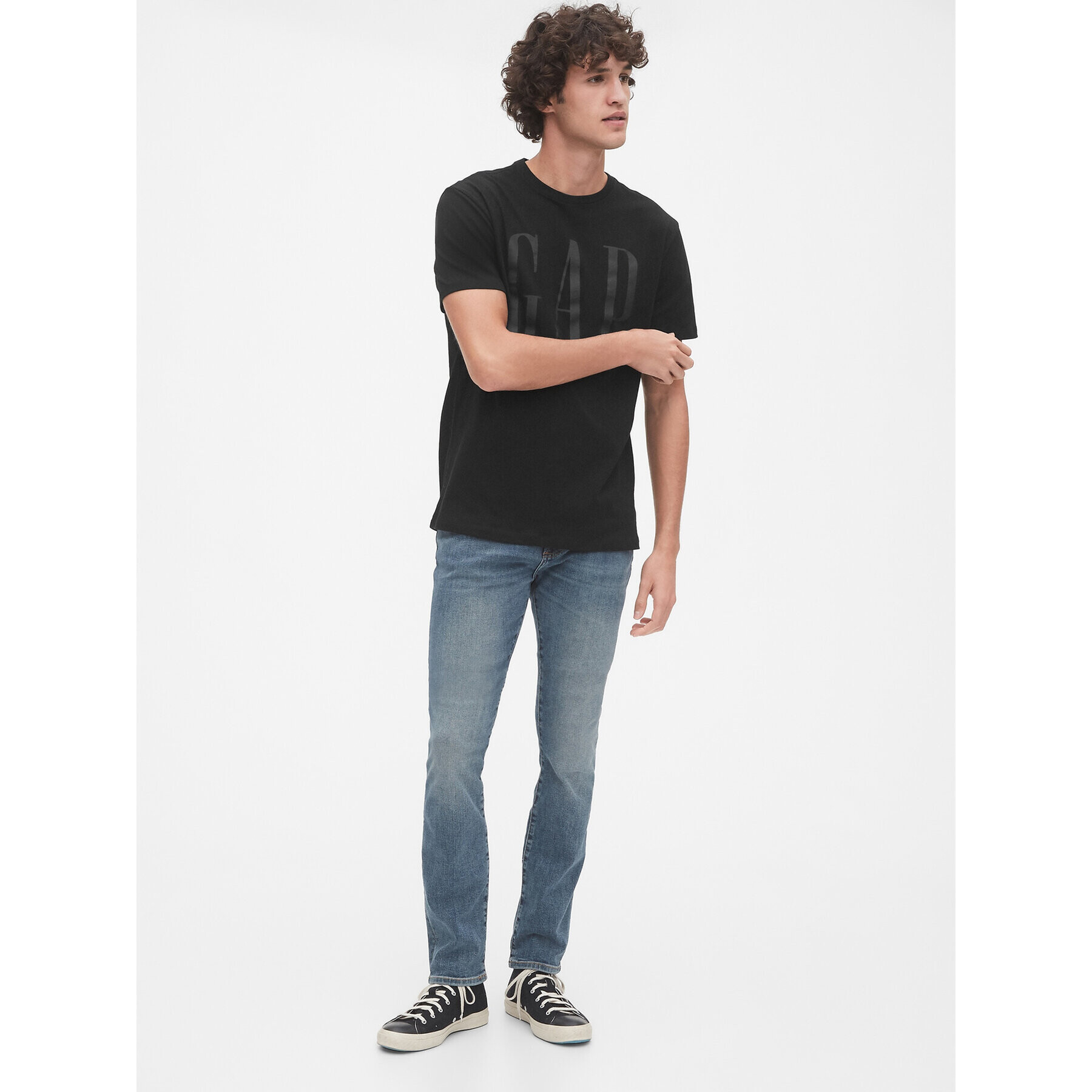 Gap Тишърт 499950-02 Черен Regular Fit - Pepit.bg