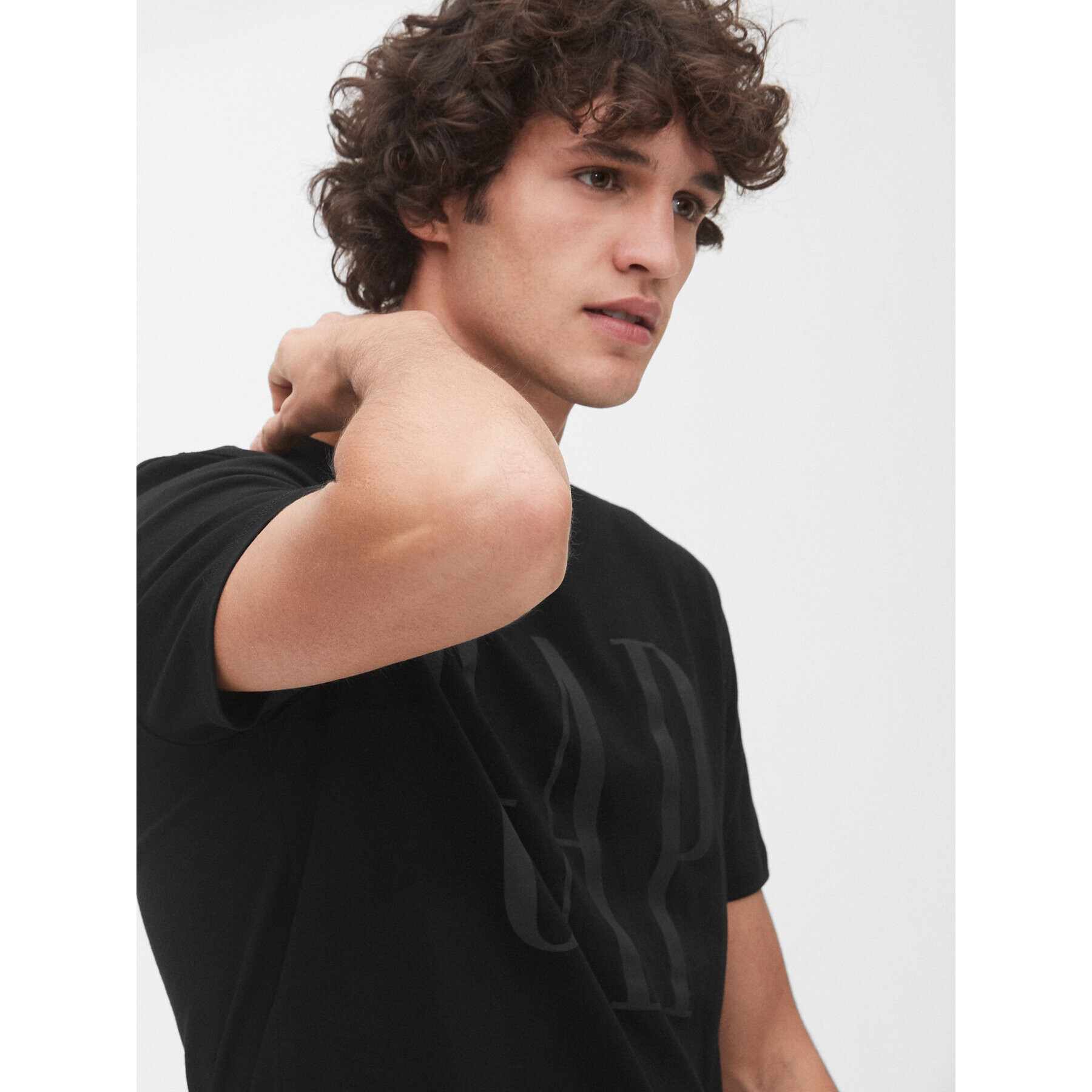 Gap Тишърт 499950-02 Черен Regular Fit - Pepit.bg