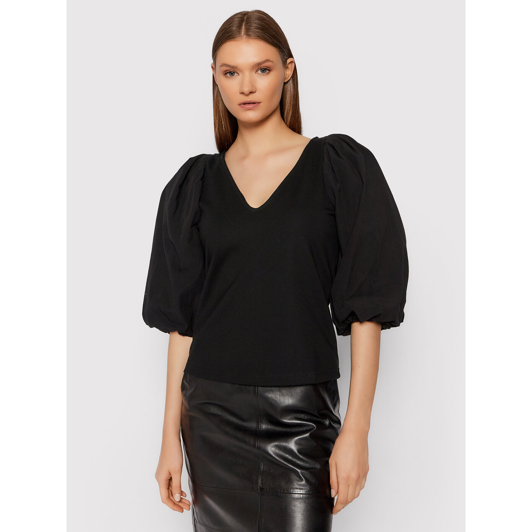 Gestuz Блуза Nemagz 10905436 Черен Regular Fit - Pepit.bg
