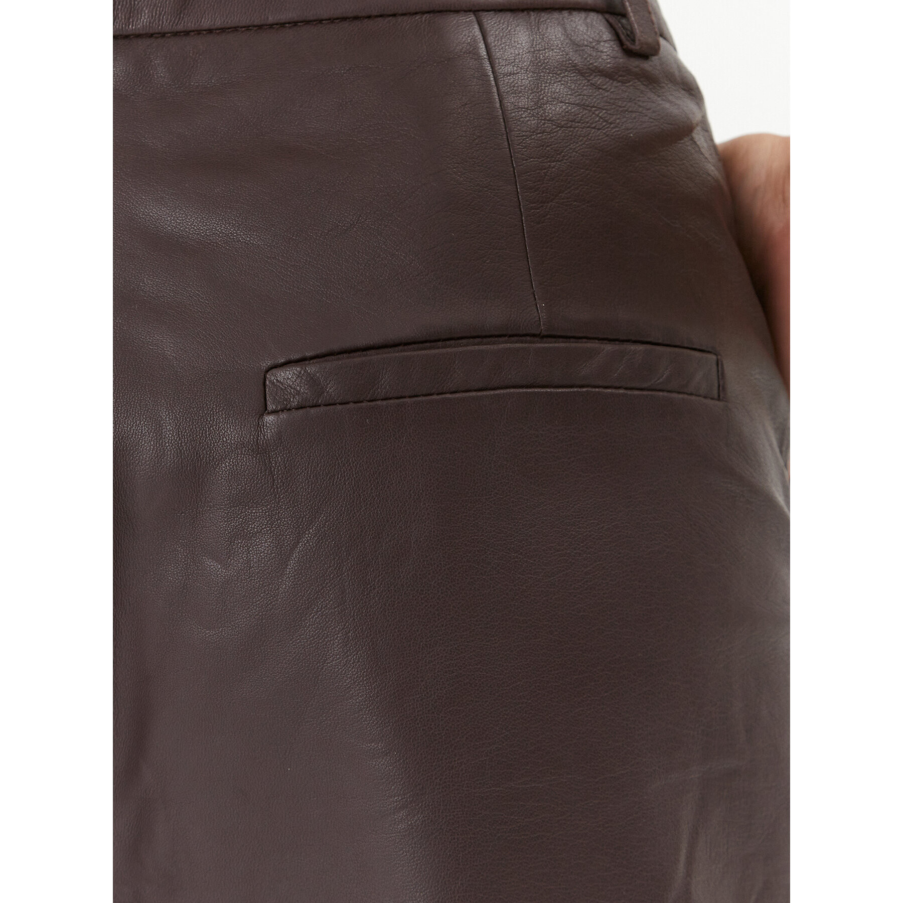 Gestuz Кожени шорти 10908177 Кафяв Slim Fit - Pepit.bg