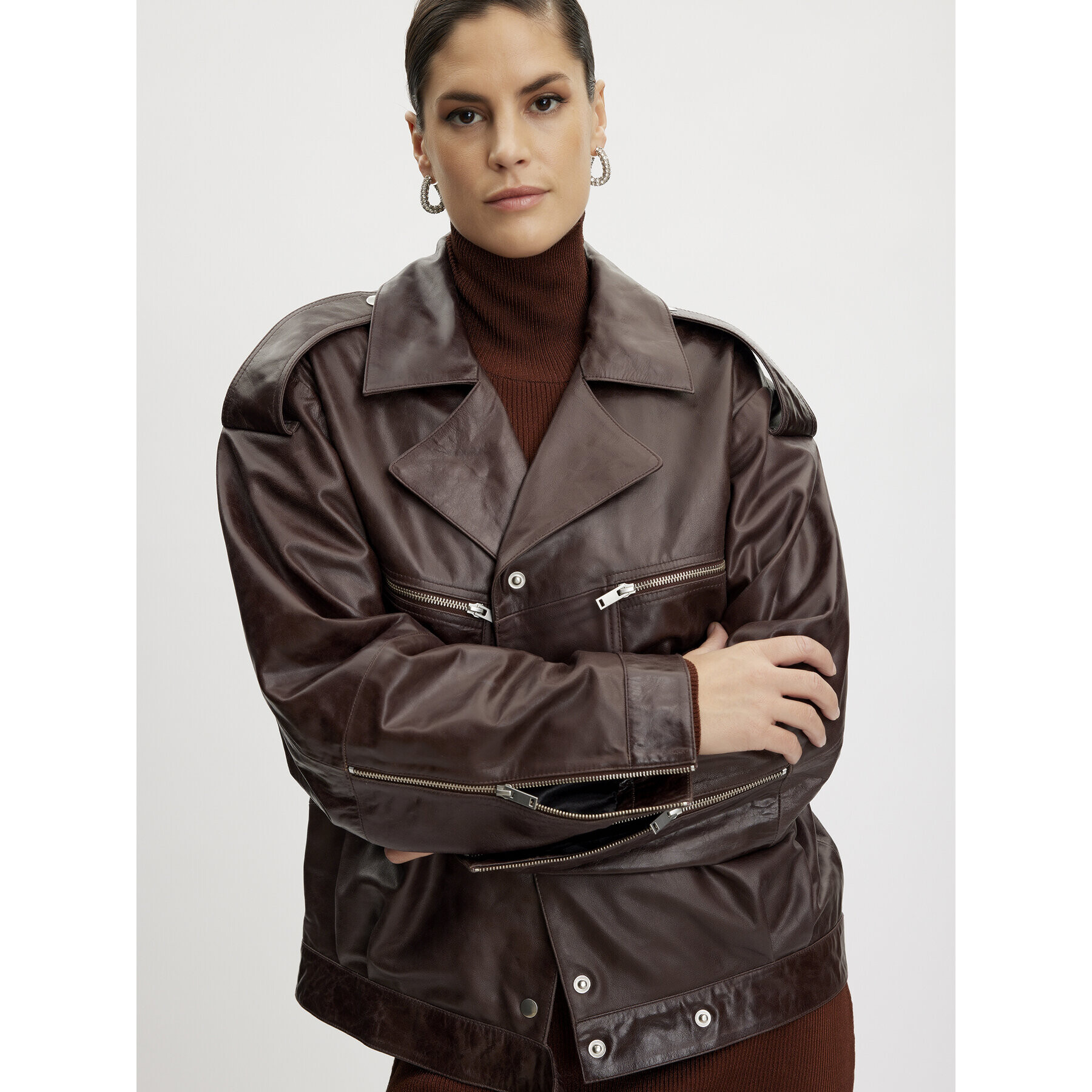 Gestuz Кожено яке 10908392 Кафяв Relaxed Fit - Pepit.bg