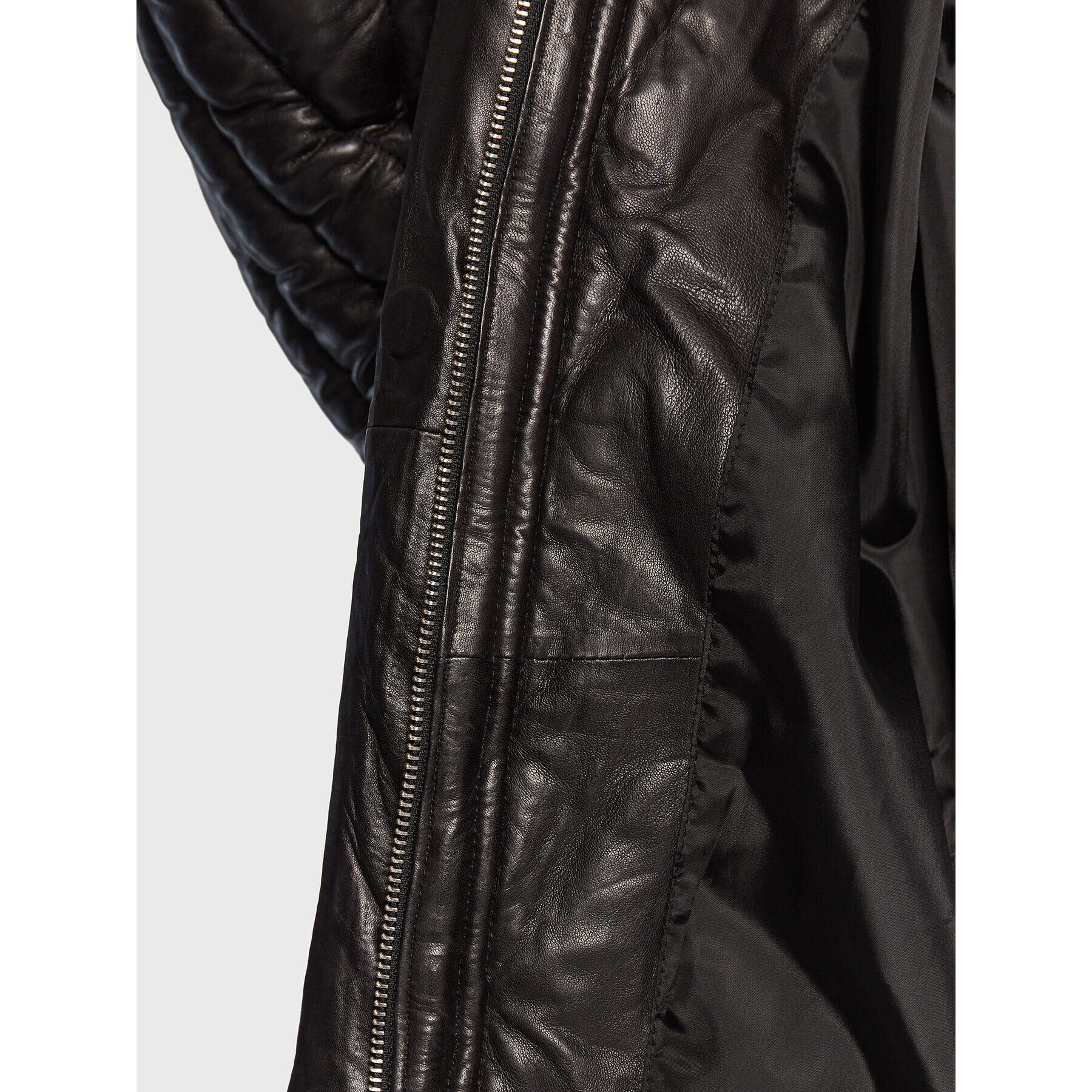 Gestuz Кожено яке Rosella 10906522 Черен Relaxed Fit - Pepit.bg