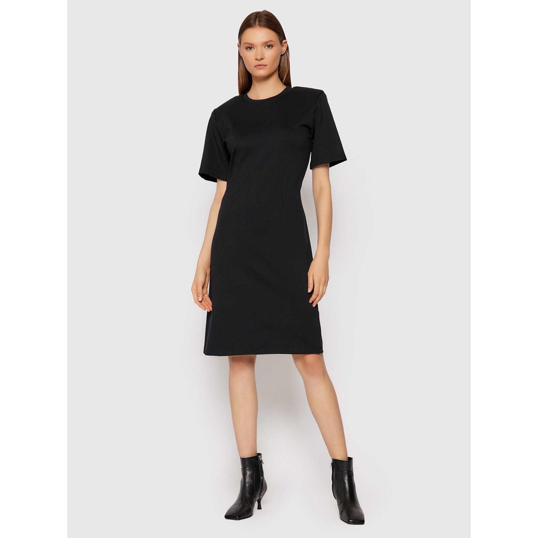 Gestuz Плетена рокля Ankagz 10905370 Черен Regular Fit - Pepit.bg