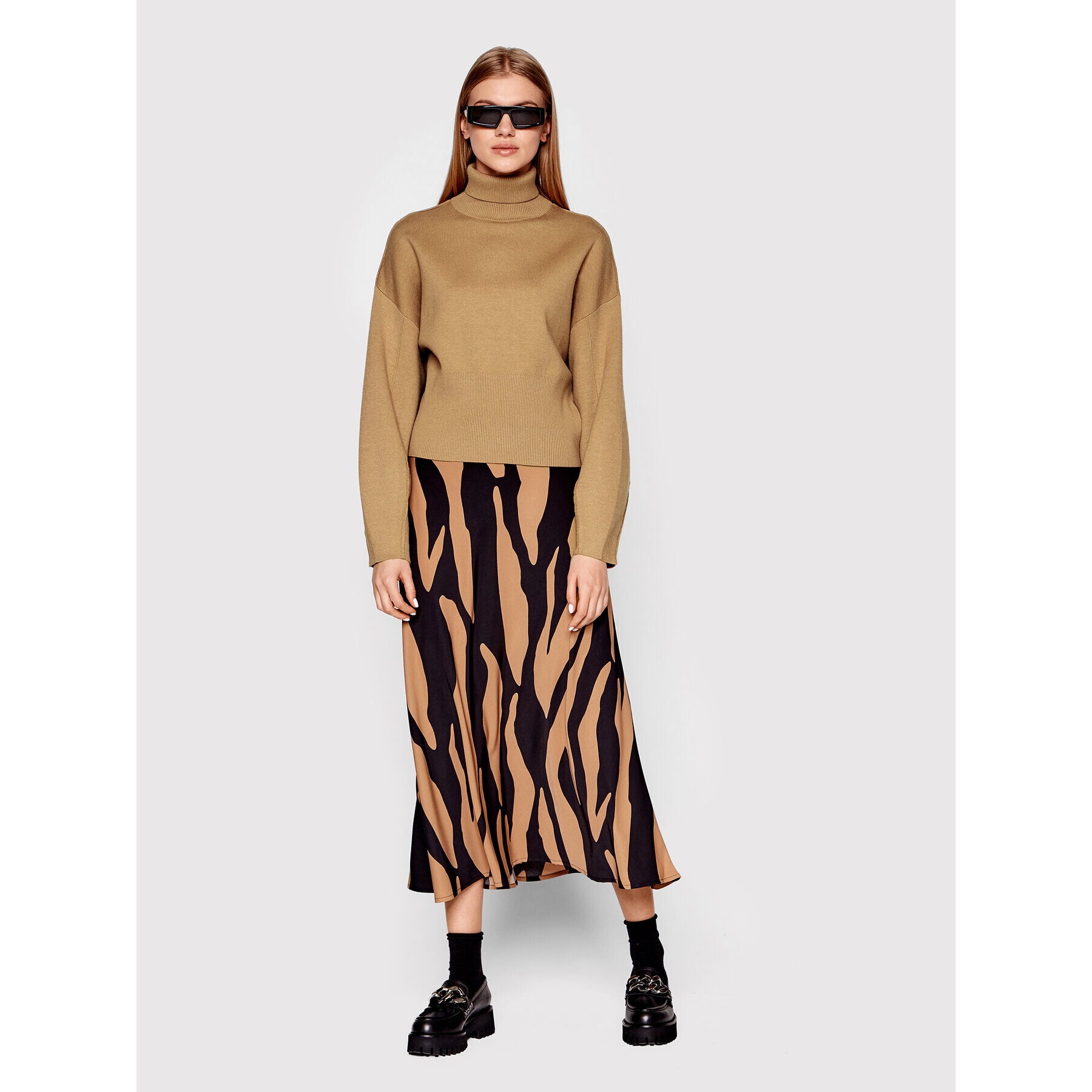 Gestuz Поло Talligz 10905805 Кафяв Relaxed Fit - Pepit.bg