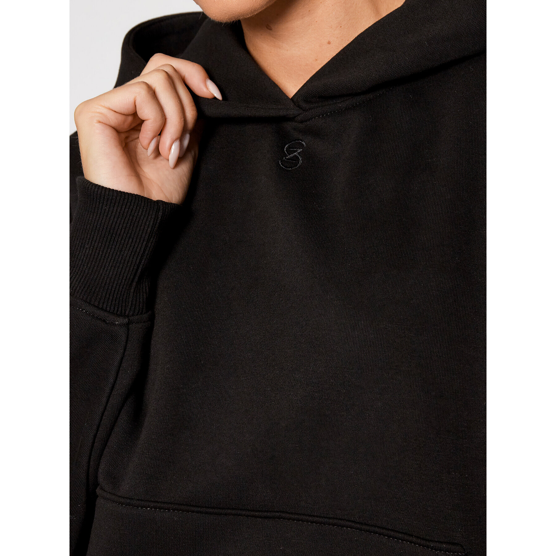 Gestuz Суитшърт Rubigz 10905435 Черен Loose Fit - Pepit.bg