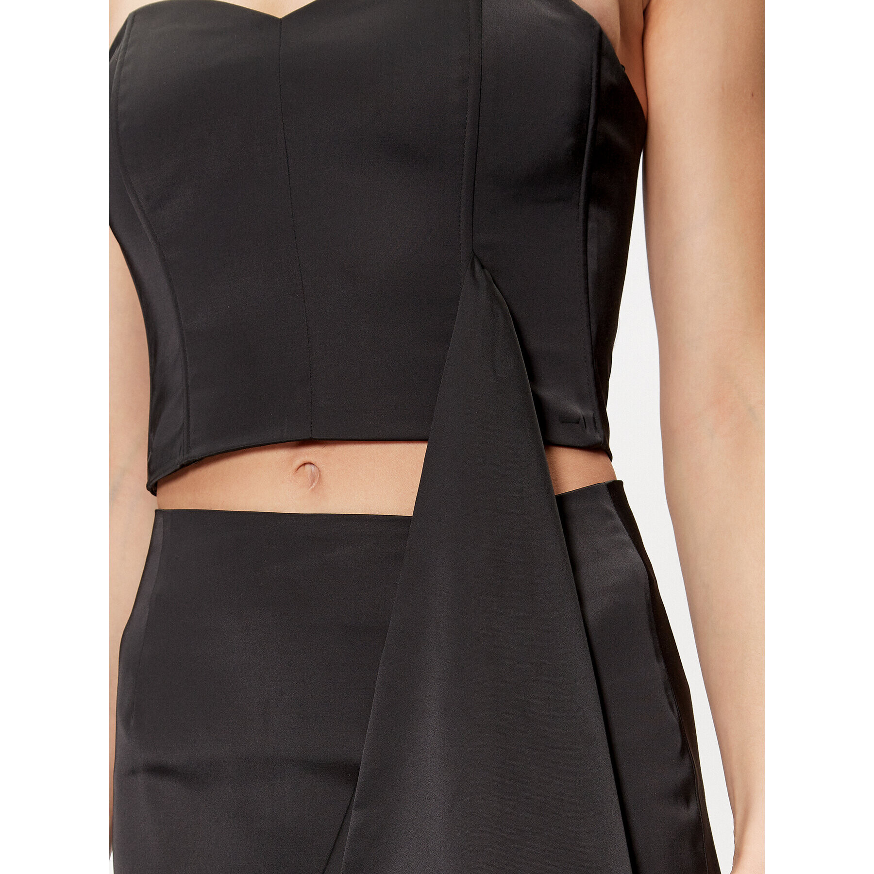 Gestuz топ Nilia 10907012 Черен Slim Fit - Pepit.bg