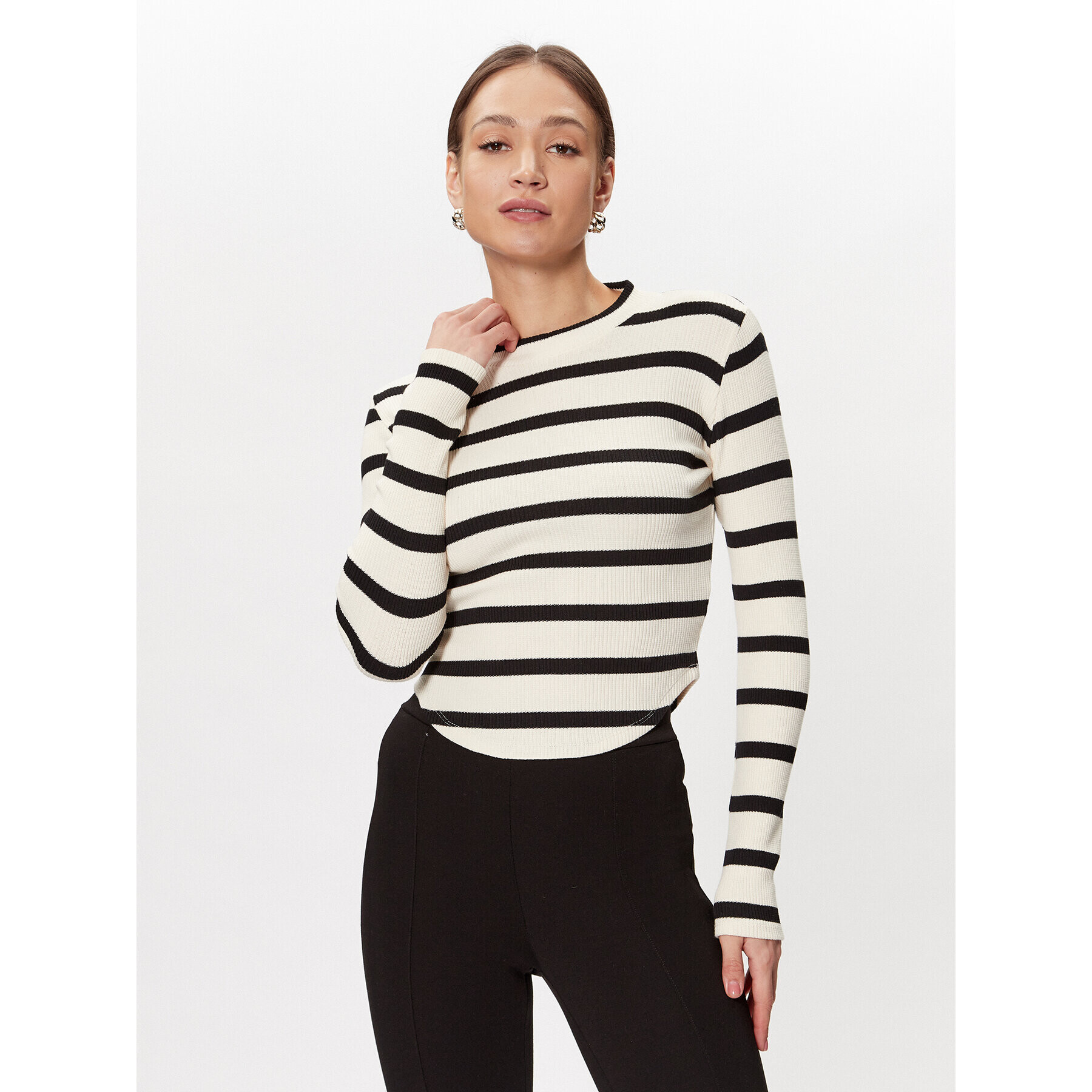 Gina Tricot Блуза 20400 Екрю Regular Fit - Pepit.bg