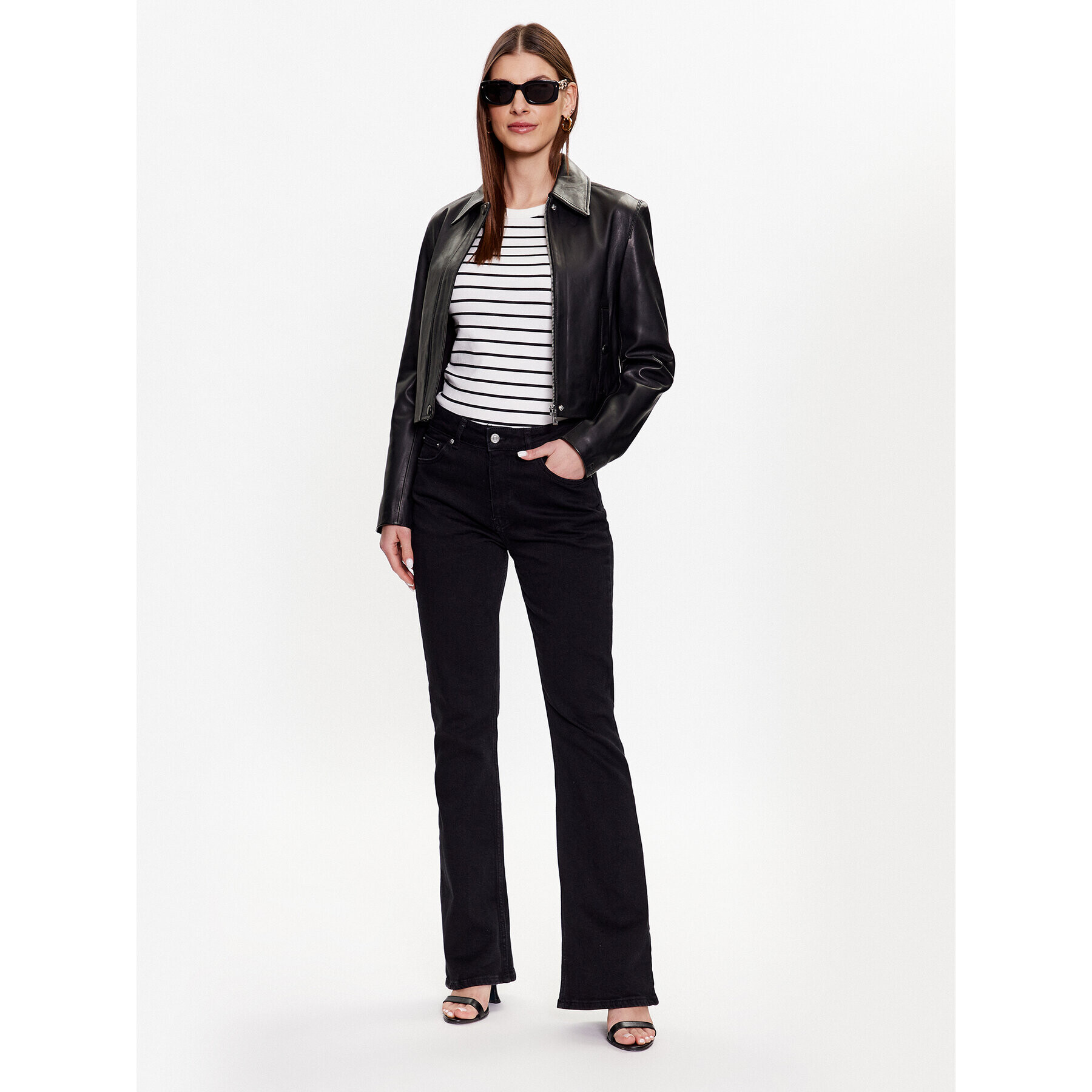 Gina Tricot Дънки 18045 Черен Flare Fit - Pepit.bg