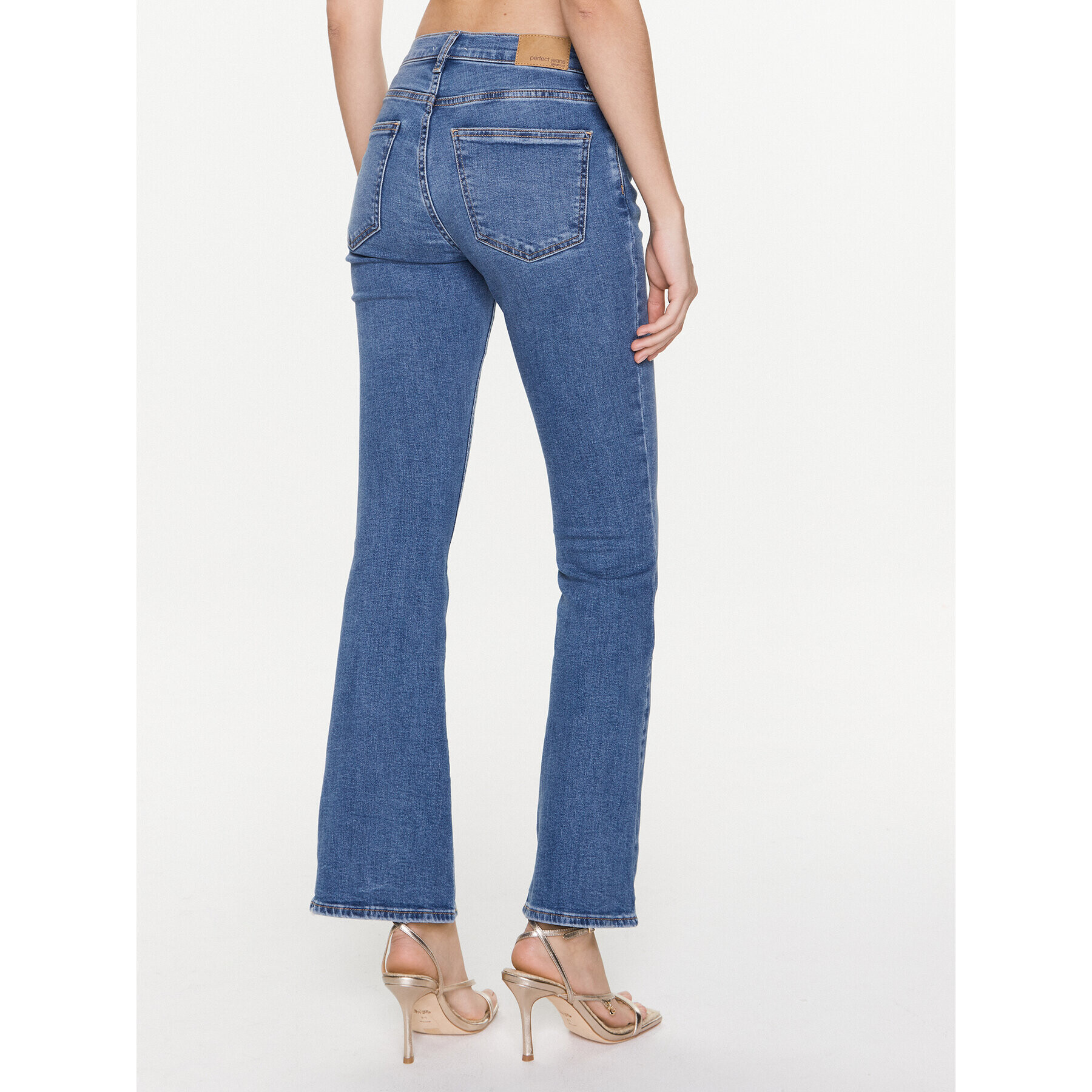 Gina Tricot Дънки 18691 Син Bootcut Fit - Pepit.bg