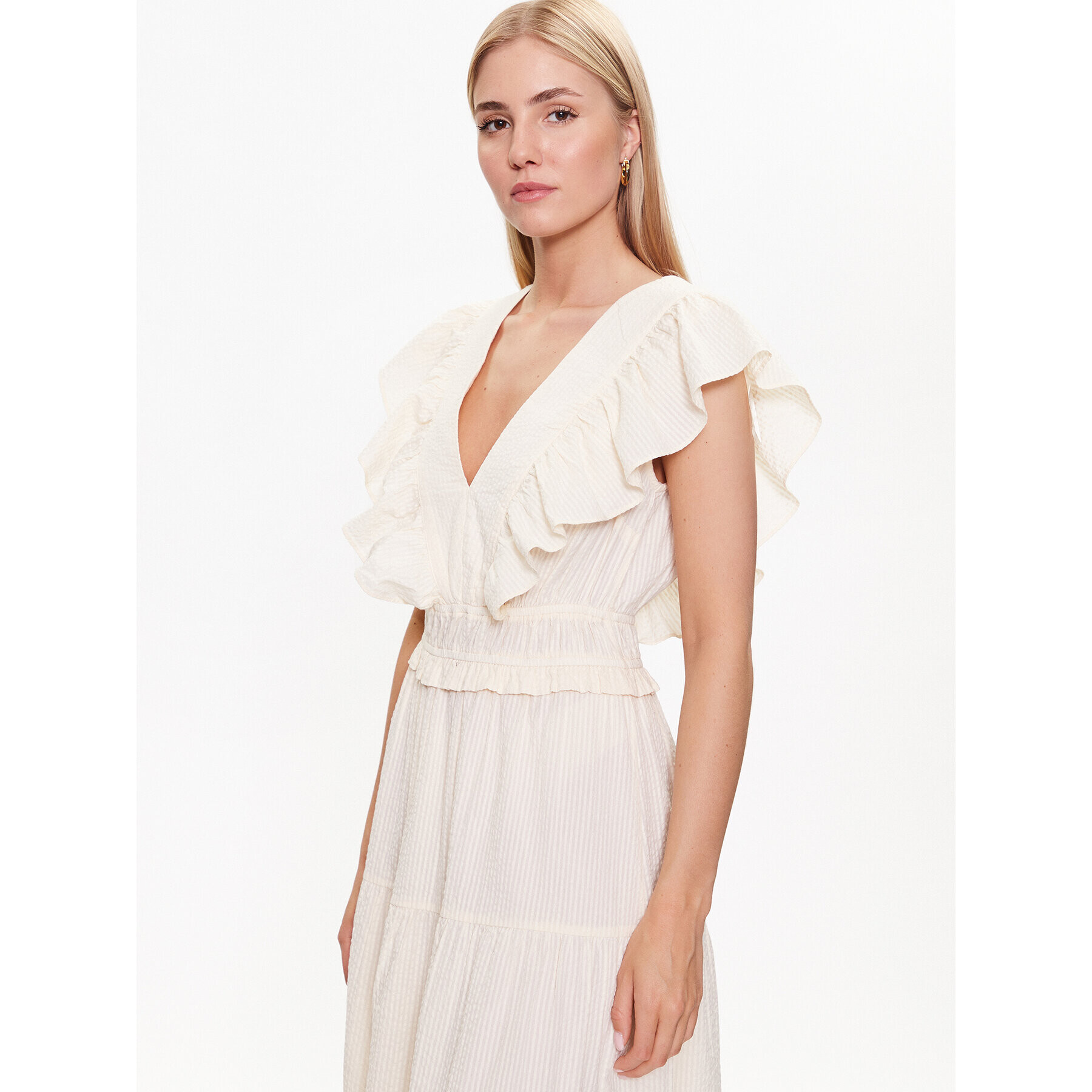 Gina Tricot Лятна рокля Ruffle dress 20443 Екрю Regular Fit - Pepit.bg