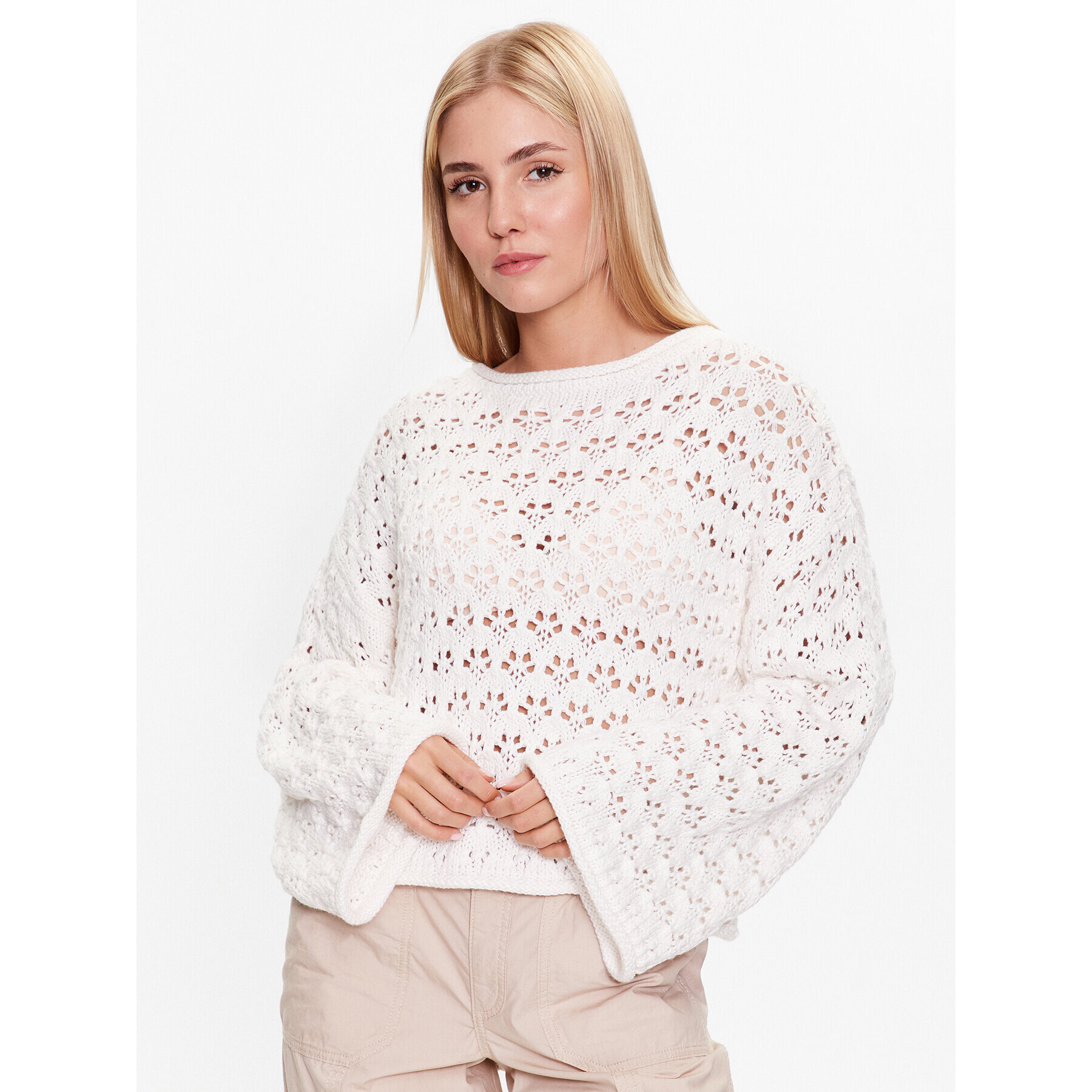 Gina Tricot Пуловер Knitted openwork sweater 19466 Бял Regular Fit - Pepit.bg