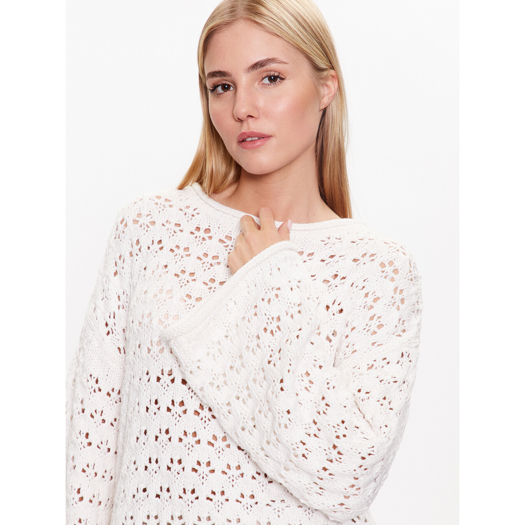 Gina Tricot Пуловер Knitted openwork sweater 19466 Бял Regular Fit - Pepit.bg