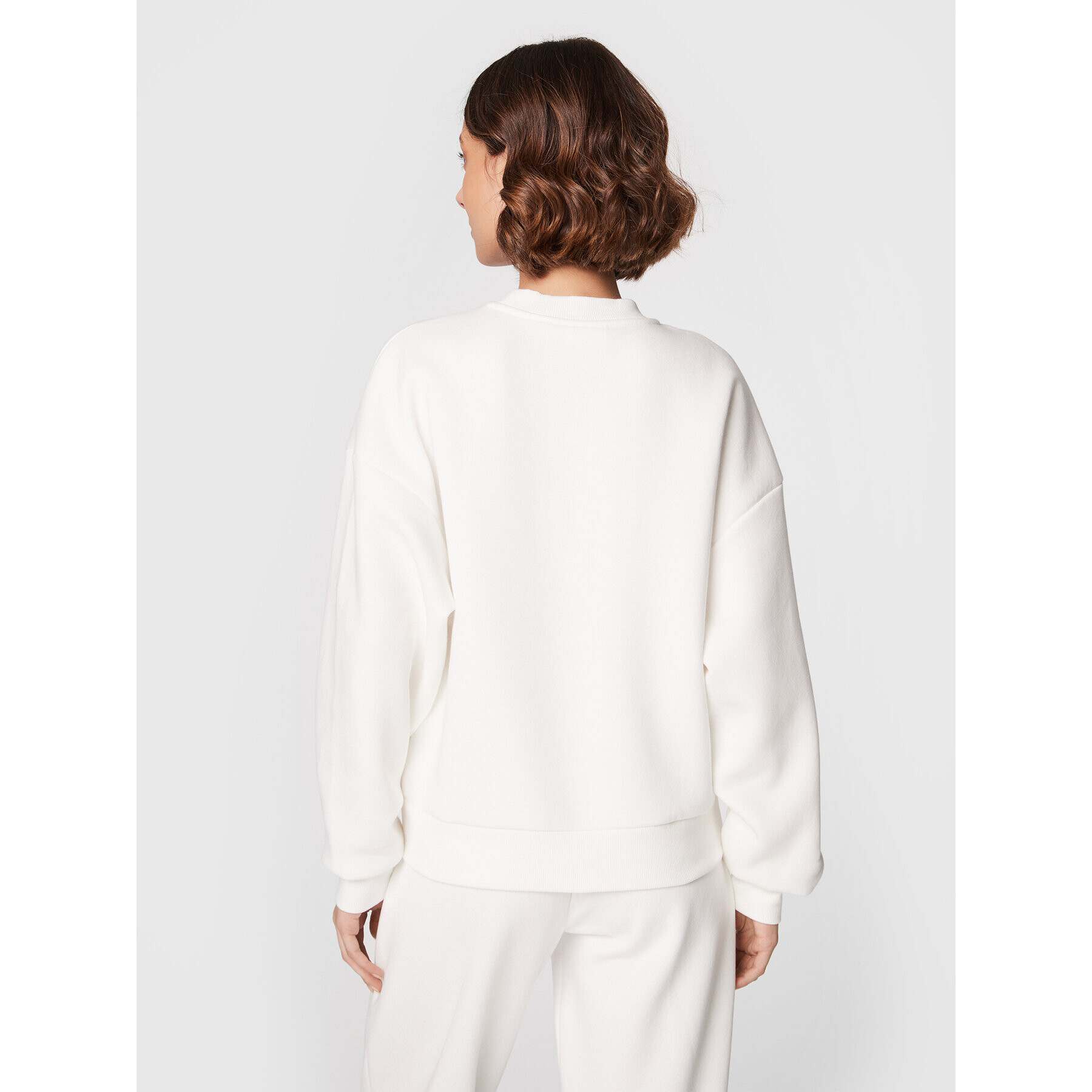 Gina Tricot Суитшърт Basic 10943 Бял Relaxed Fit - Pepit.bg