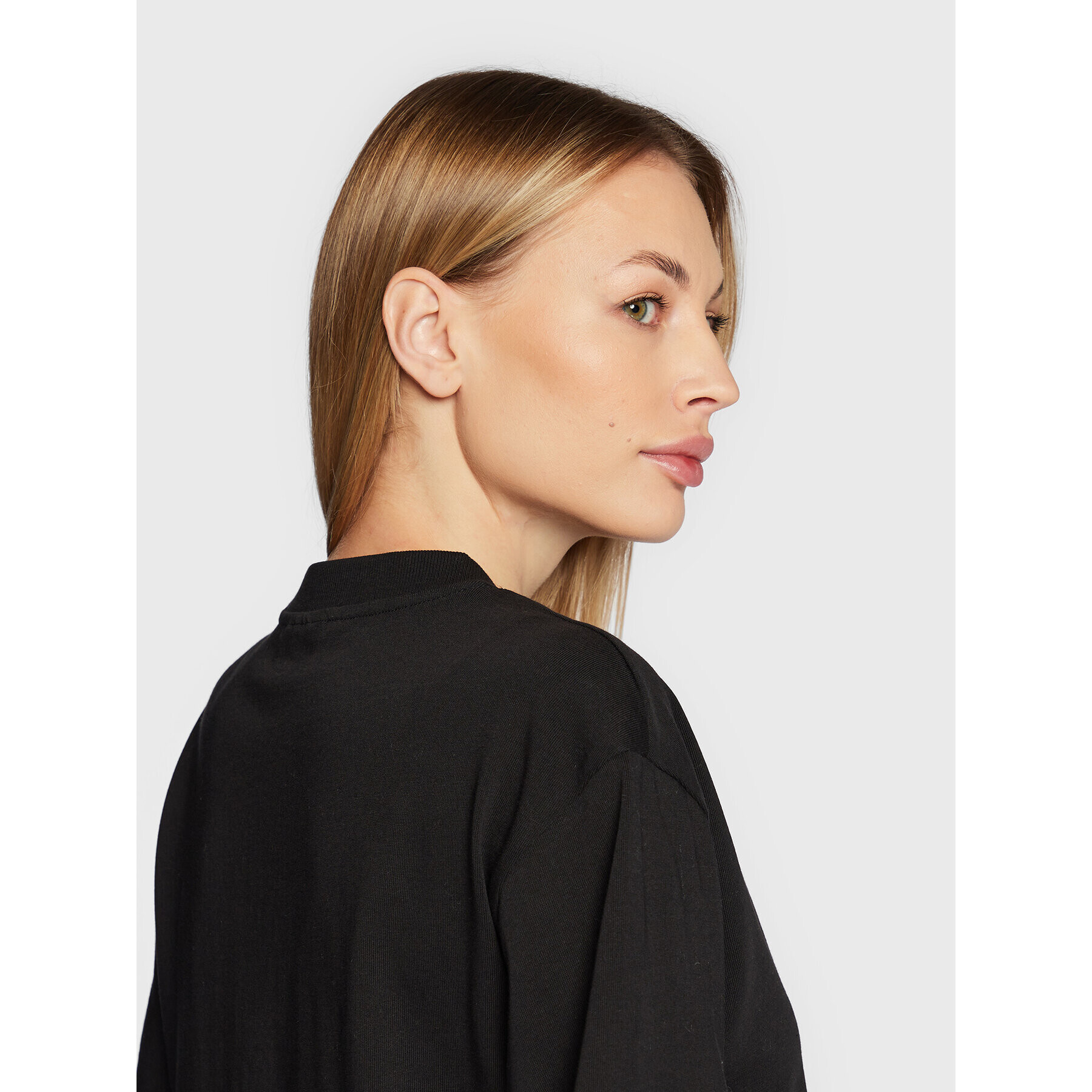Gina Tricot Тишърт Basic 10469 Черен Regular Fit - Pepit.bg