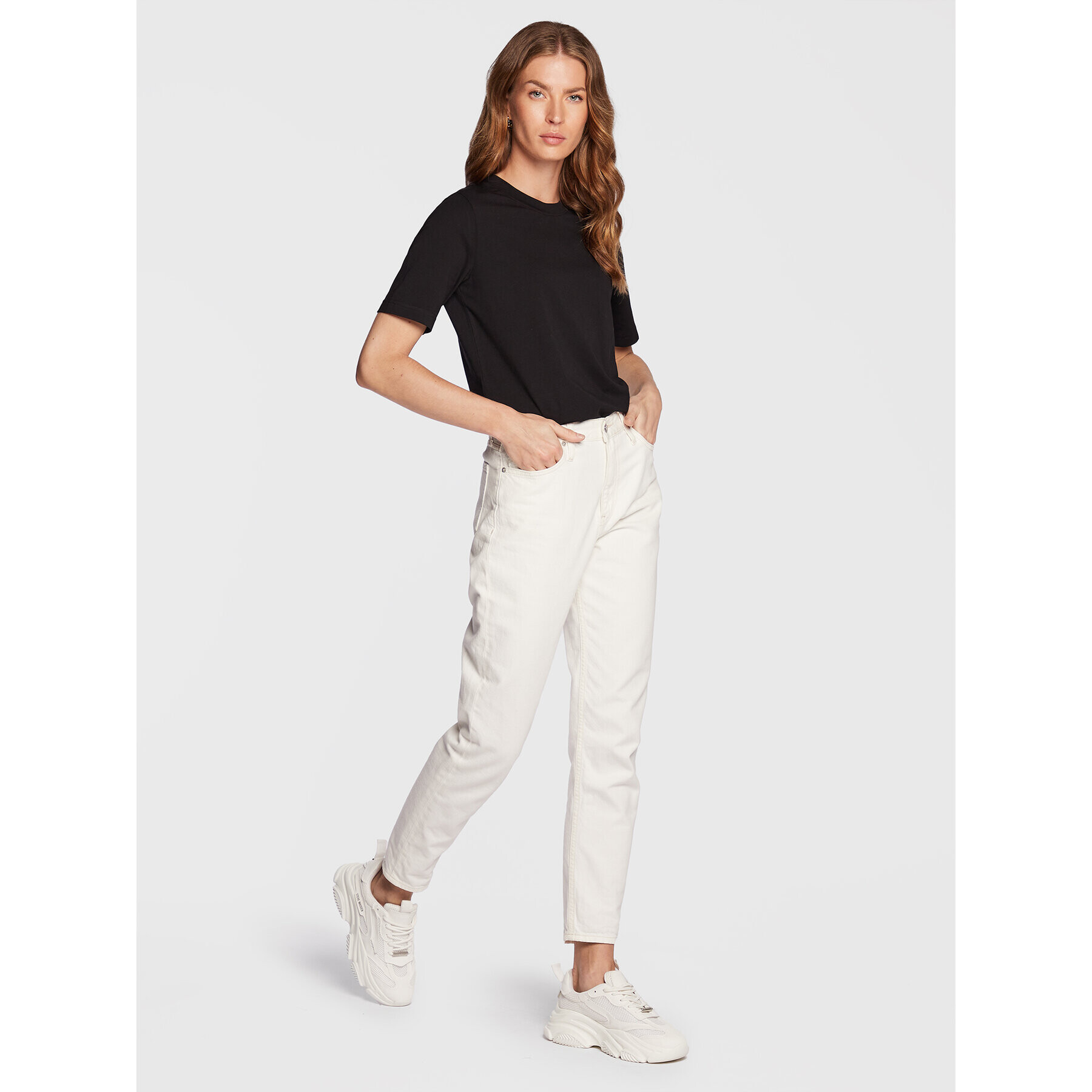 Gina Tricot Тишърт Basic 17937 Черен Regular Fit - Pepit.bg