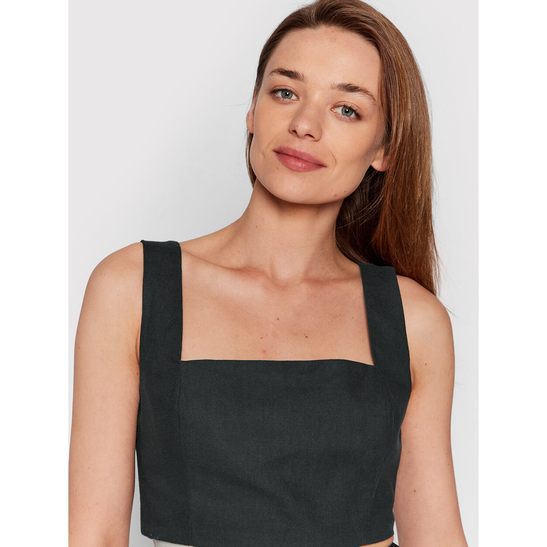 Glamorous топ AN4214 Черен Slim Fit - Pepit.bg