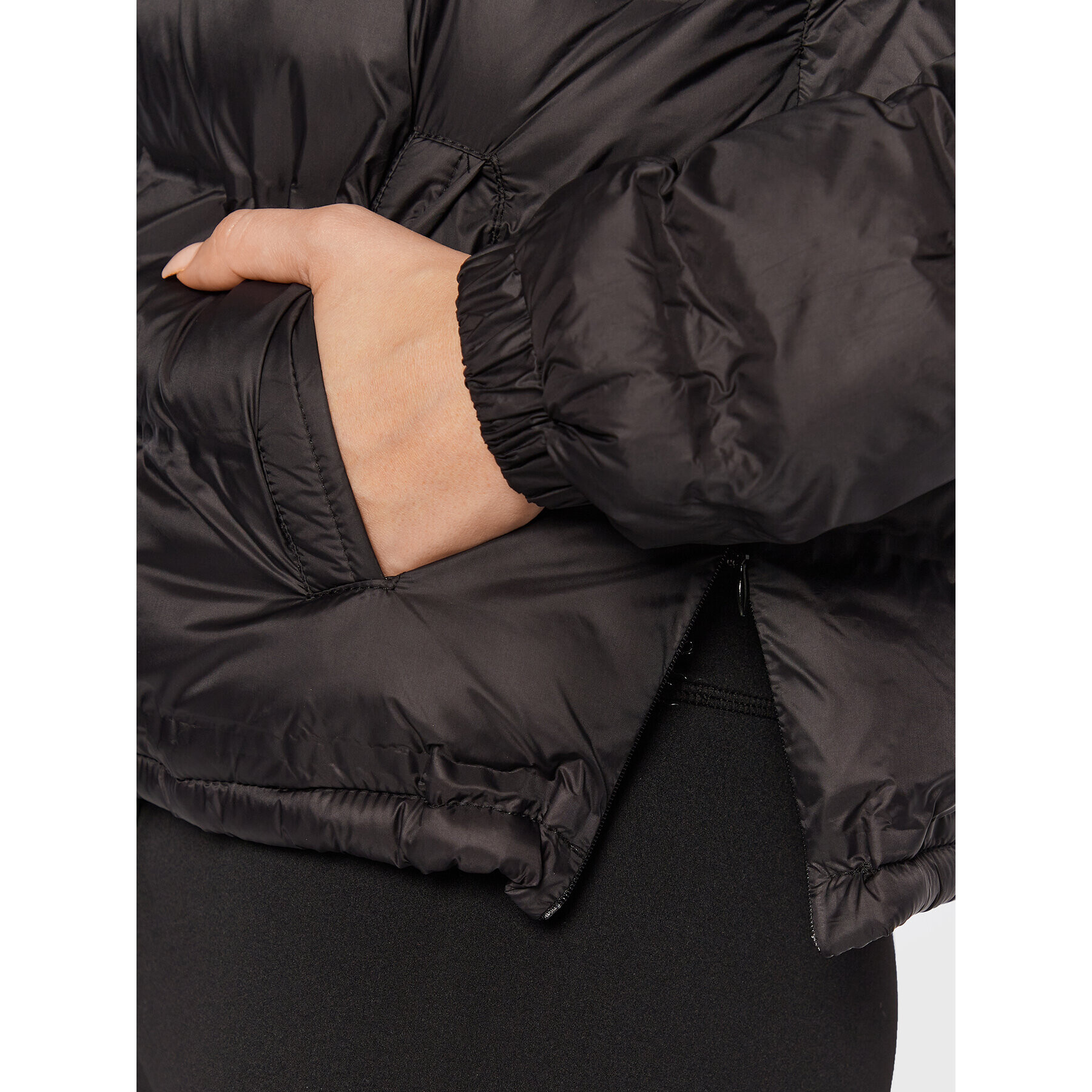 Guess Анорак Daisy V2BL03 WEXC0 Черен Regular Fit - Pepit.bg
