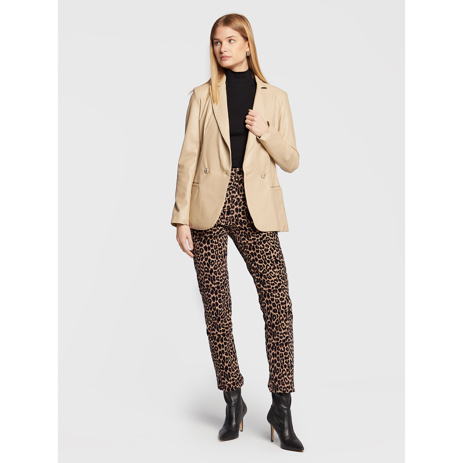 Guess Блейзър Emelie W2BN33 WERD0 Бежов Slim Fit - Pepit.bg