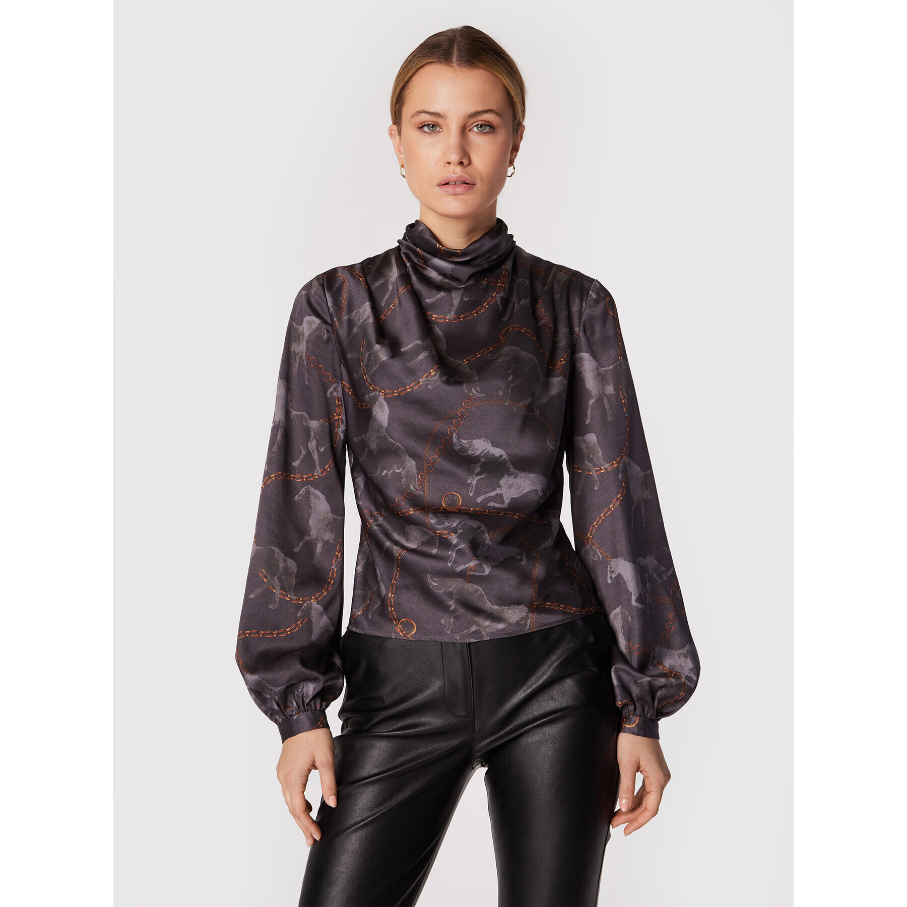 Guess Блуза Gudule W2BH10 WD8G2 Кафяв Regular Fit - Pepit.bg