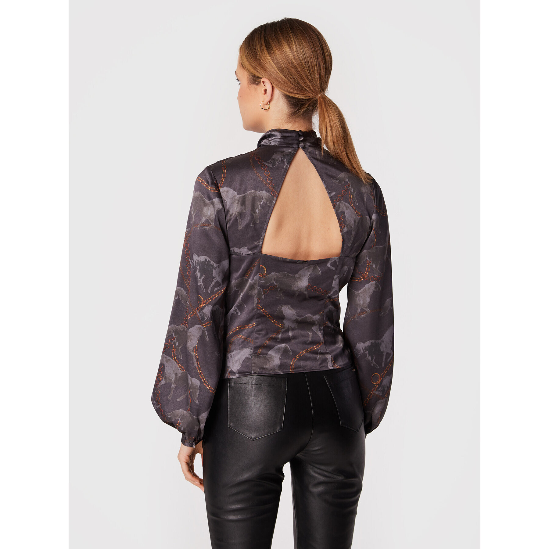 Guess Блуза Gudule W2BH10 WD8G2 Кафяв Regular Fit - Pepit.bg