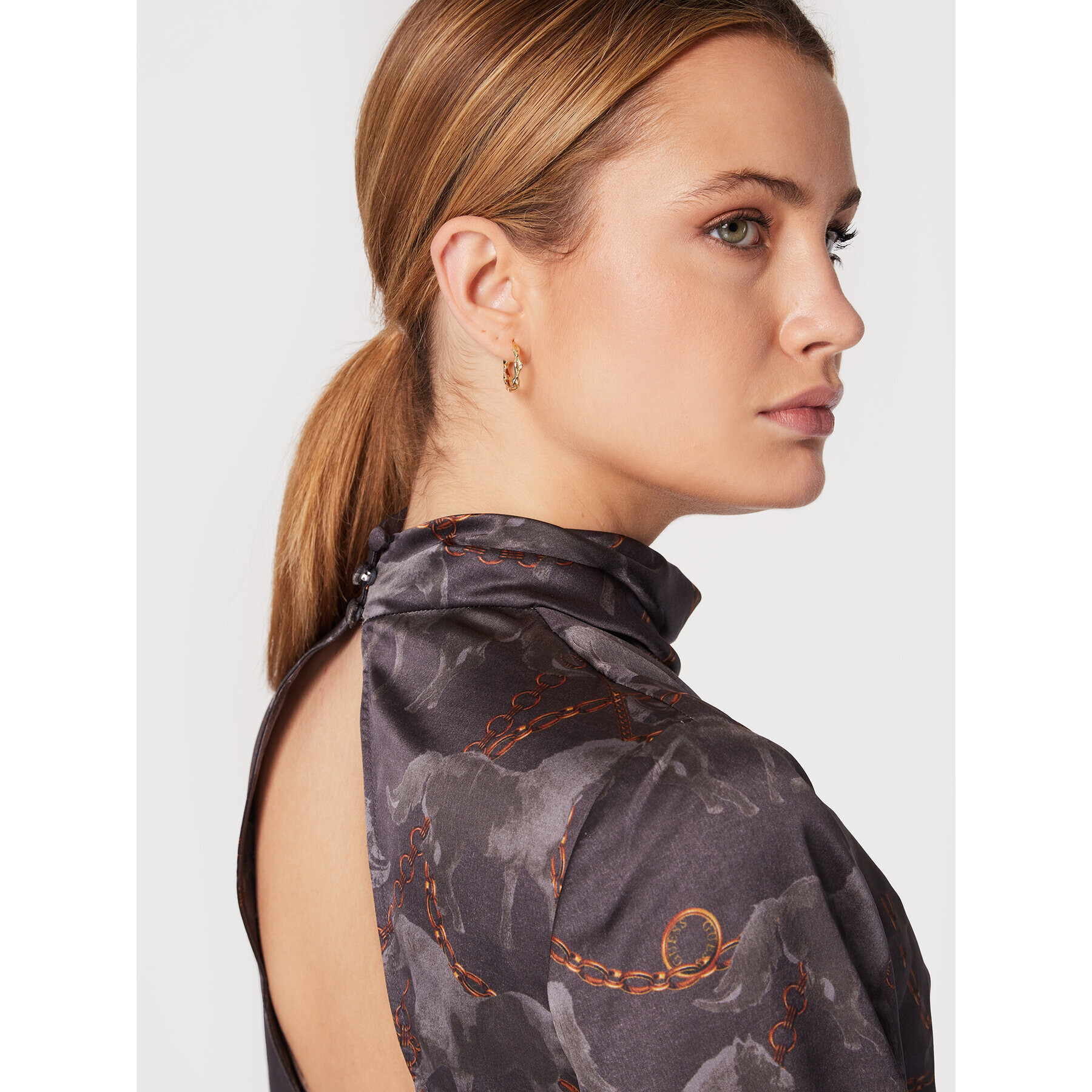 Guess Блуза Gudule W2BH10 WD8G2 Кафяв Regular Fit - Pepit.bg