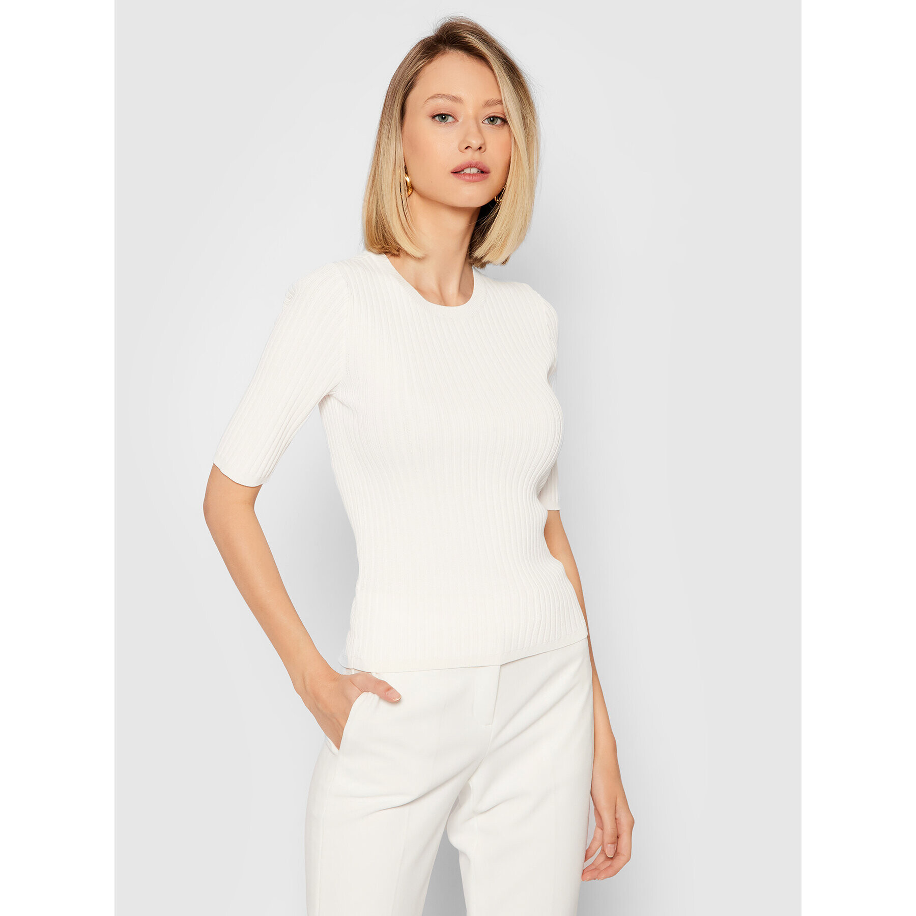 Guess Блуза Naomi W1GR21 R2UK0 Бял Slim Fit - Pepit.bg