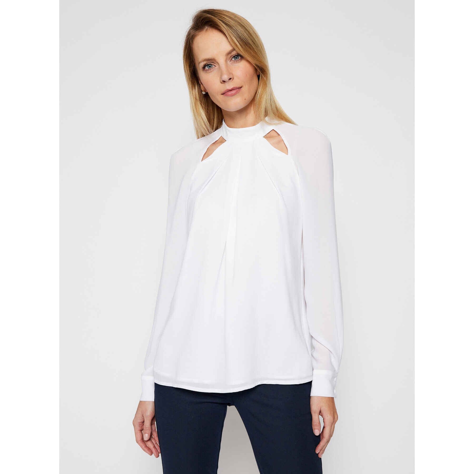 Guess Блуза Rickie W1RH84 WDOQ2 Бял Regular Fit - Pepit.bg