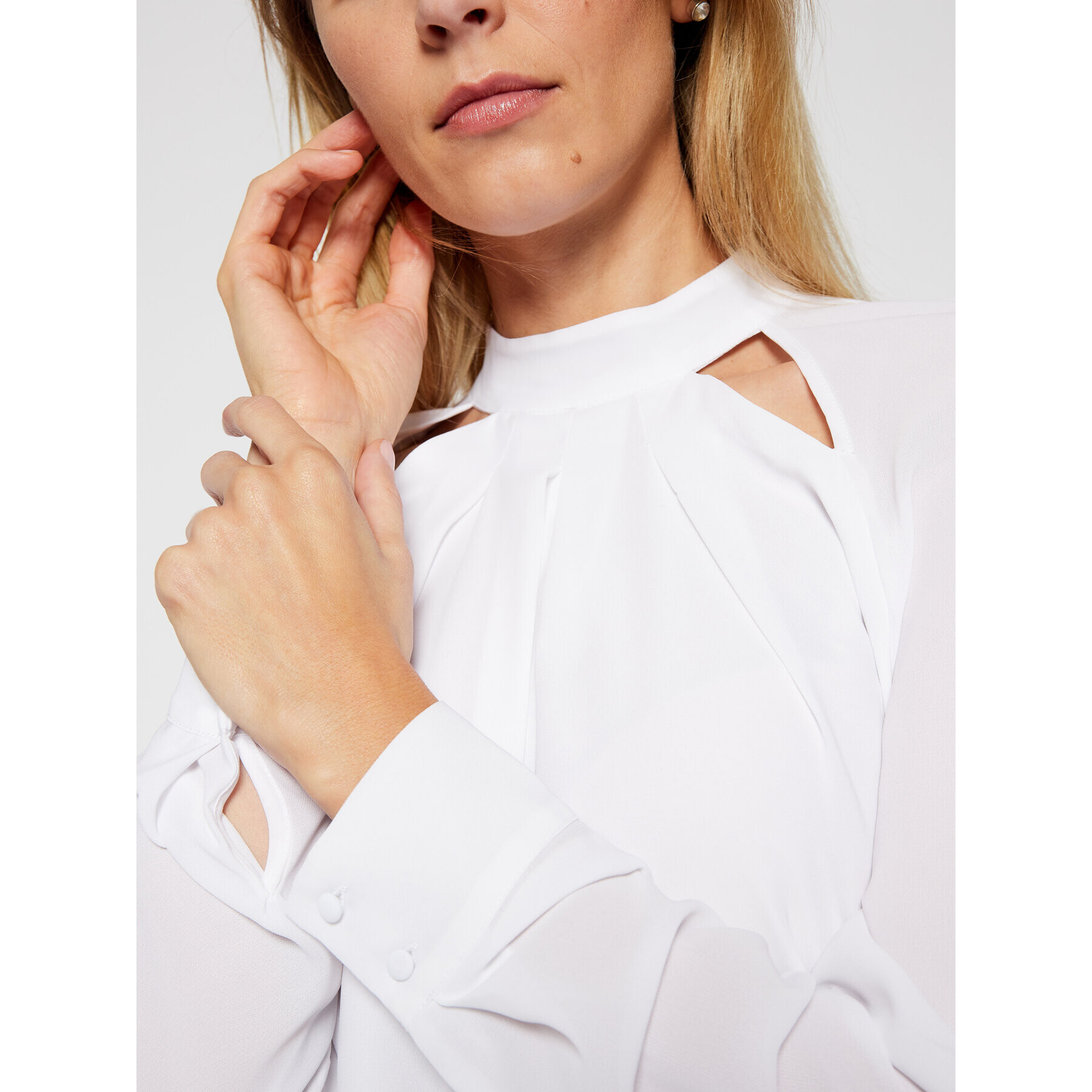 Guess Блуза Rickie W1RH84 WDOQ2 Бял Regular Fit - Pepit.bg