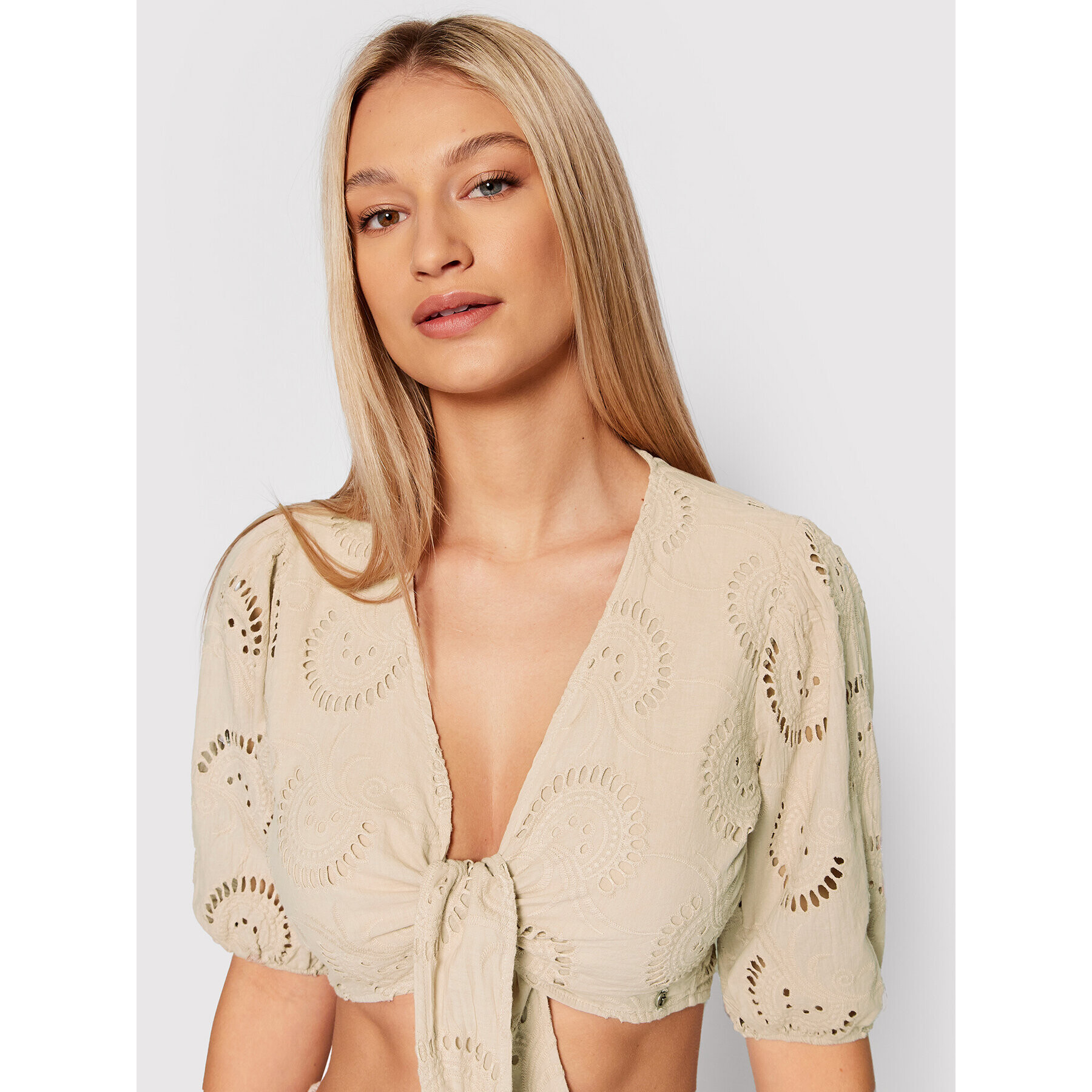 Guess Блуза Silvia W2GH55 WEJV0 Бежов Slim Fit - Pepit.bg