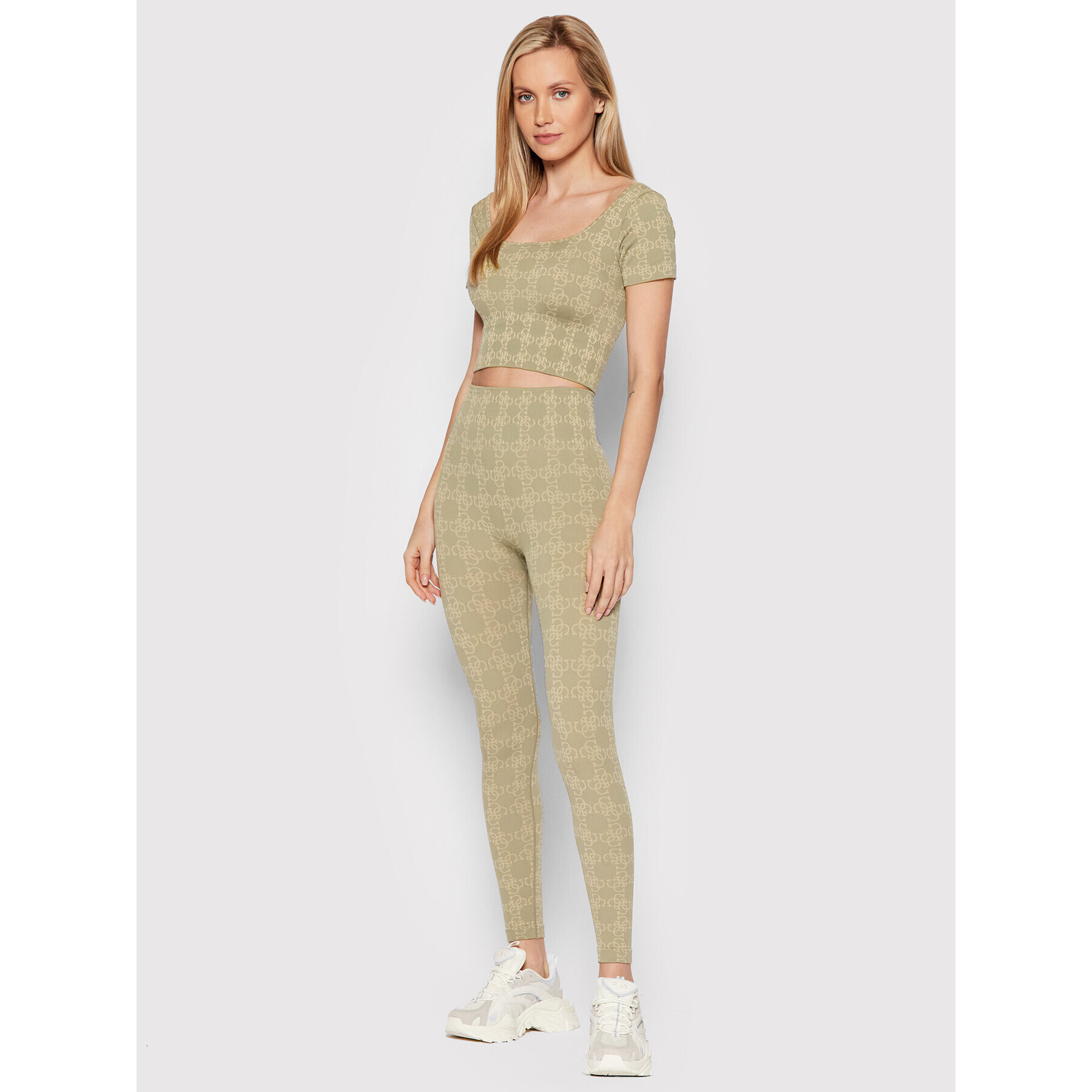 Guess Блуза V2RP04 ZZ04N Бежов Slim Fit - Pepit.bg