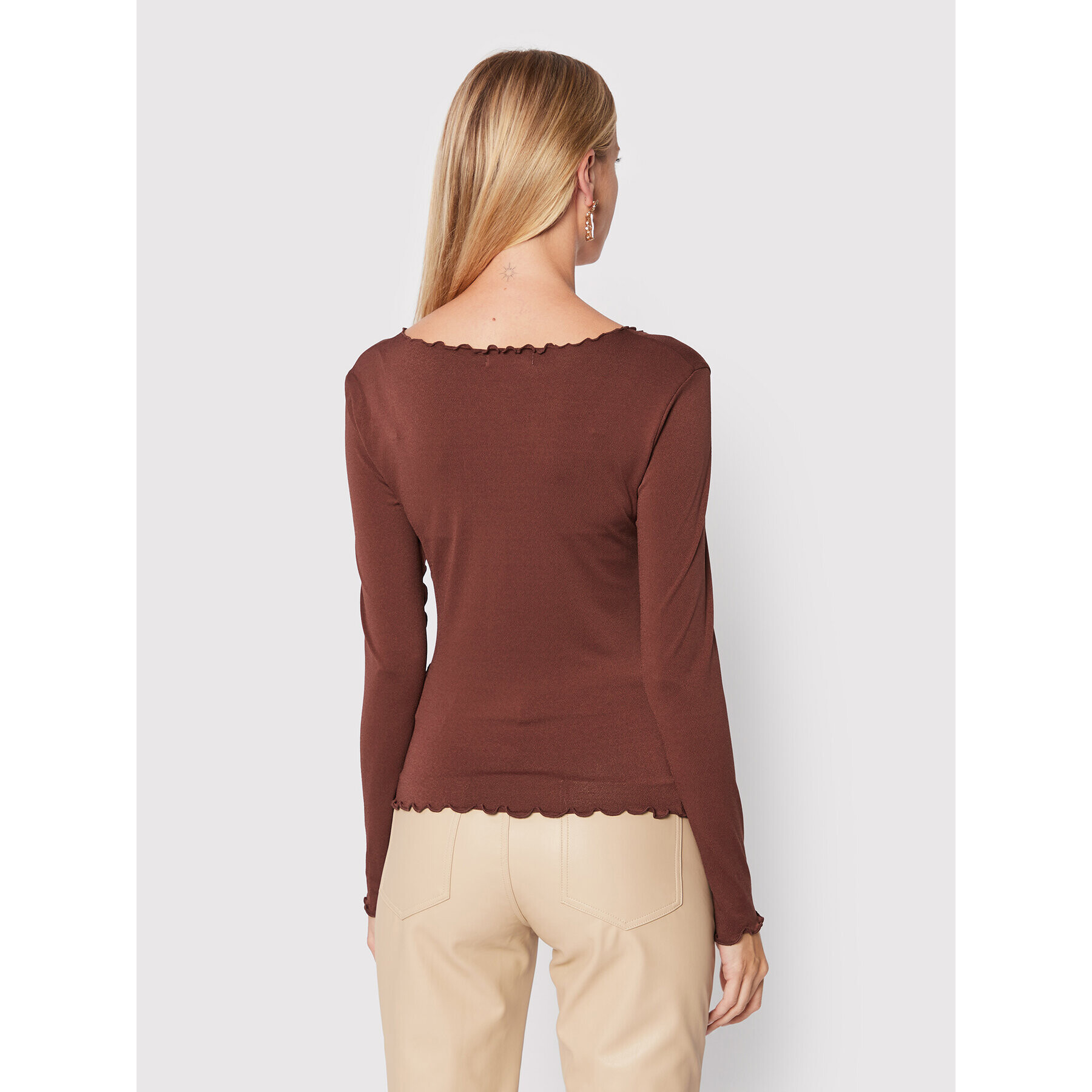 Guess Блуза W2BP65 KBEL2 Кафяв Slim Fit - Pepit.bg