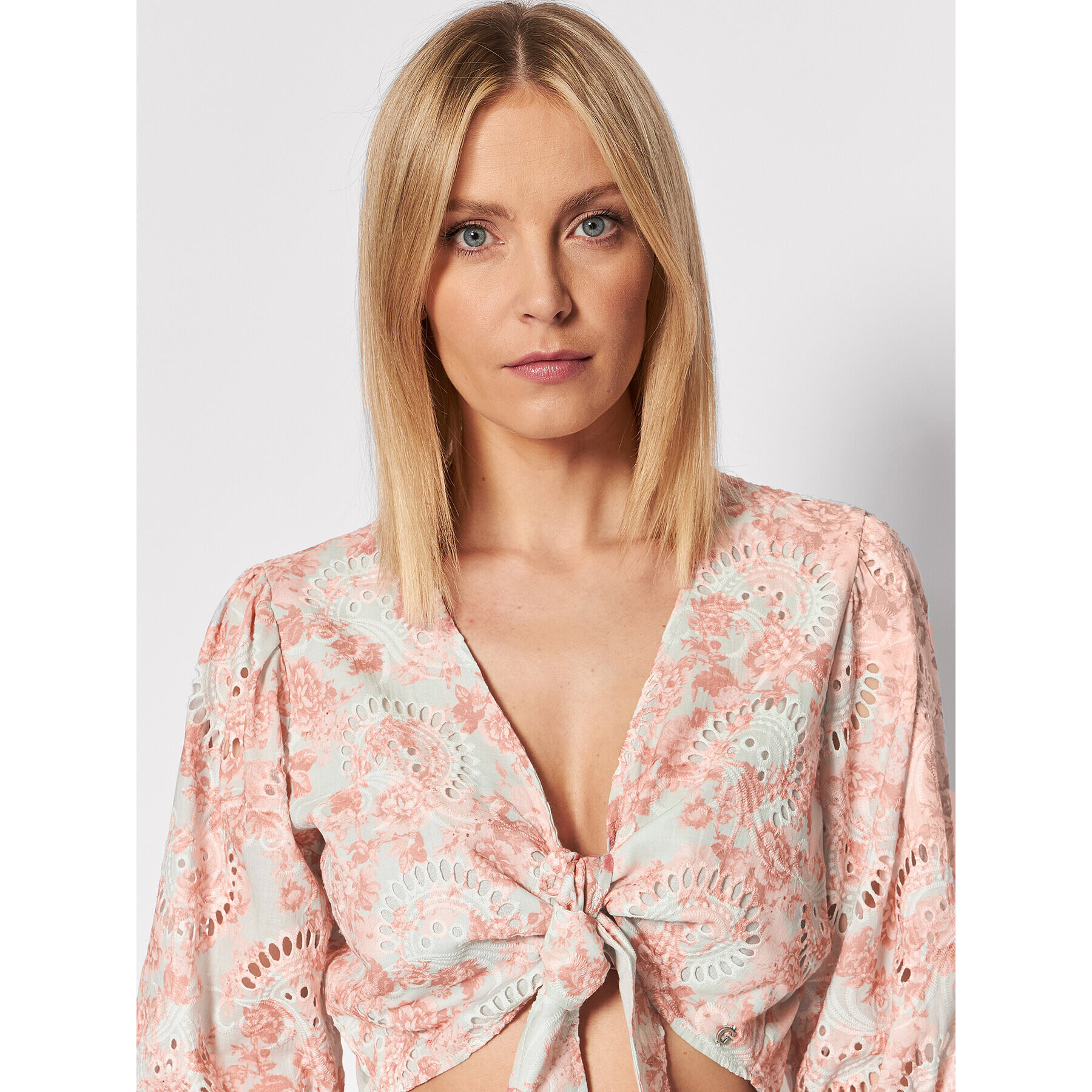Guess Блуза Silvia W2GH55 WEJV0 Розов Slim Fit - Pepit.bg
