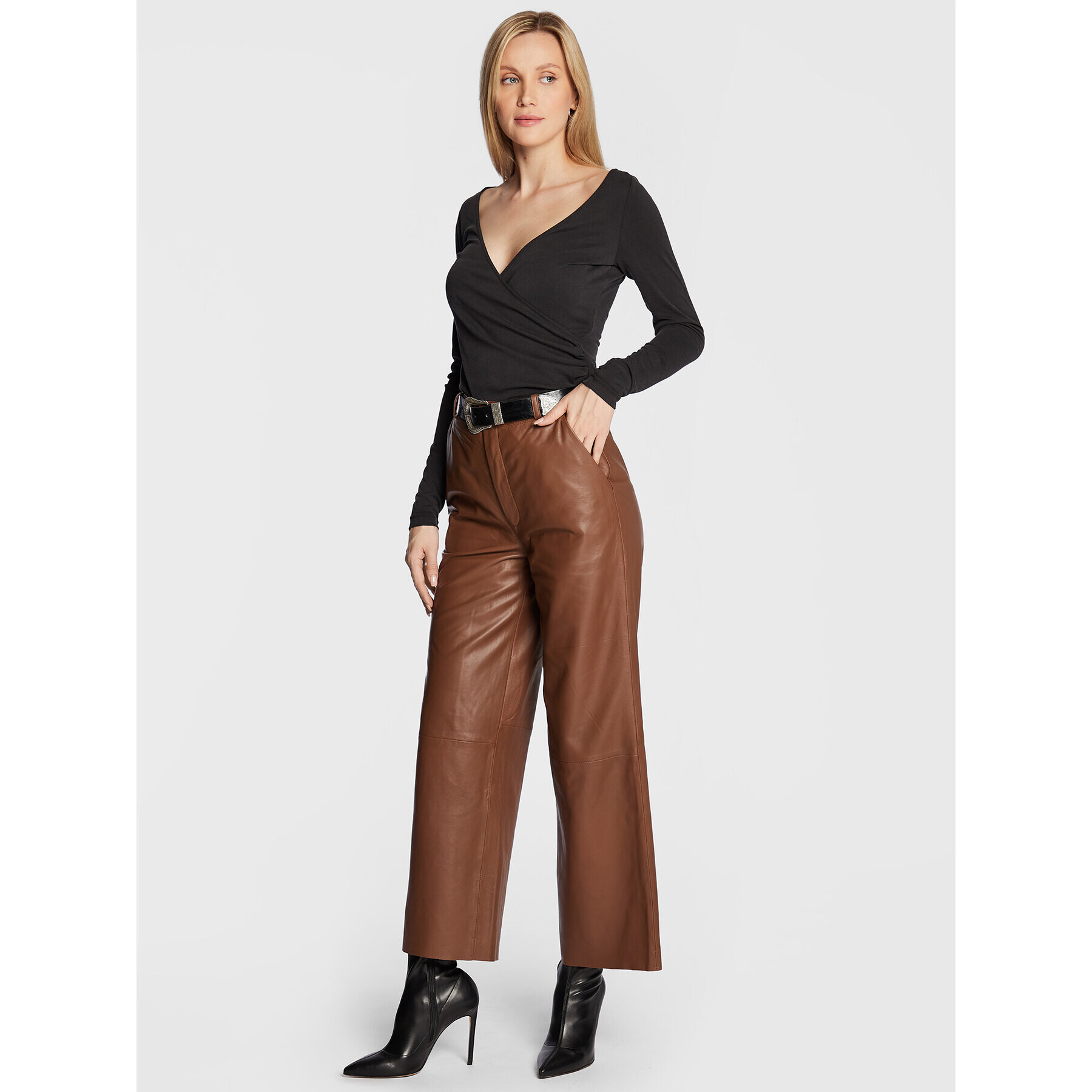 Guess Блуза W2YP06 KB7B2 Черен Slim Fit - Pepit.bg