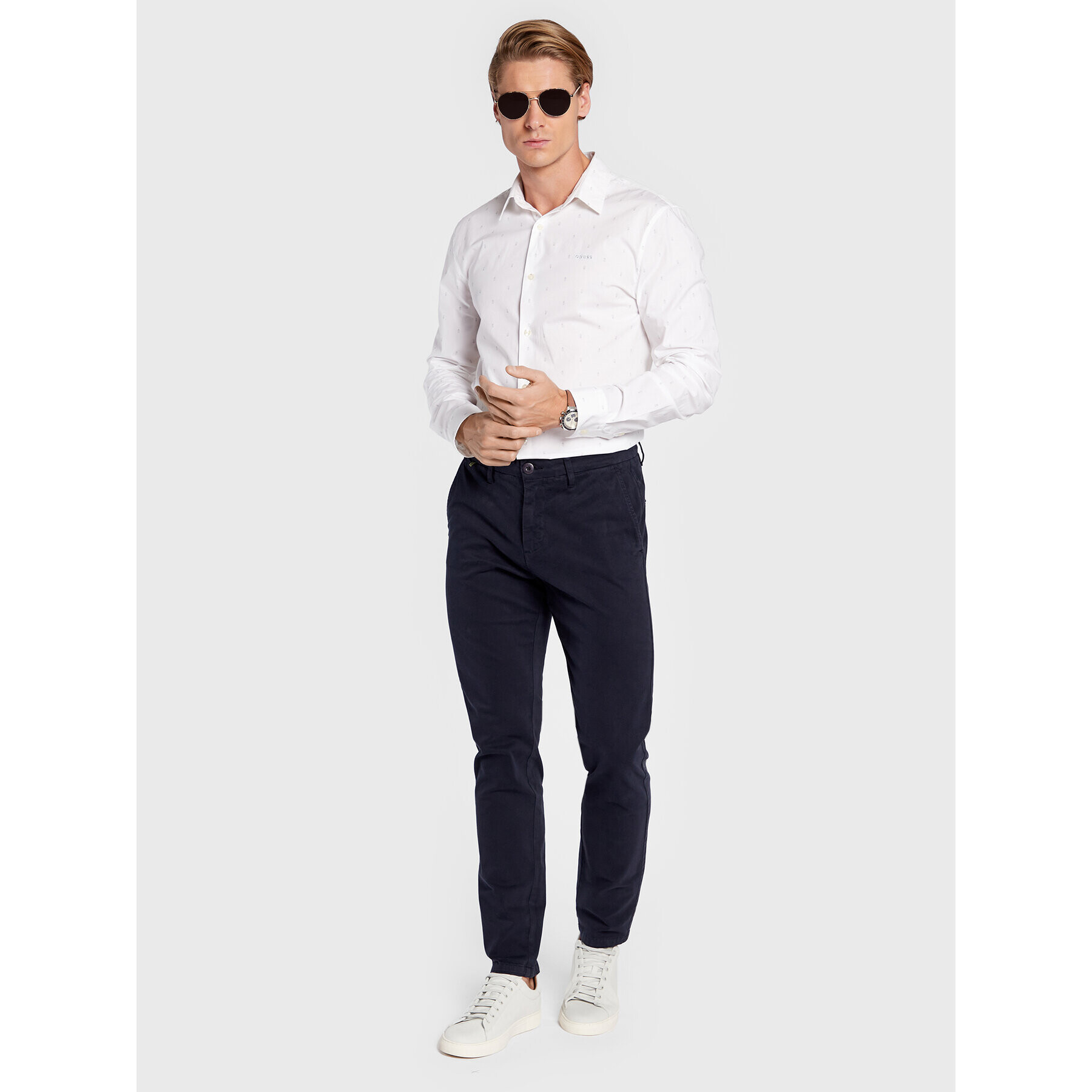 Guess Чино панталони Myron M2BB26 WEYB3 Тъмносин Slim Fit - Pepit.bg