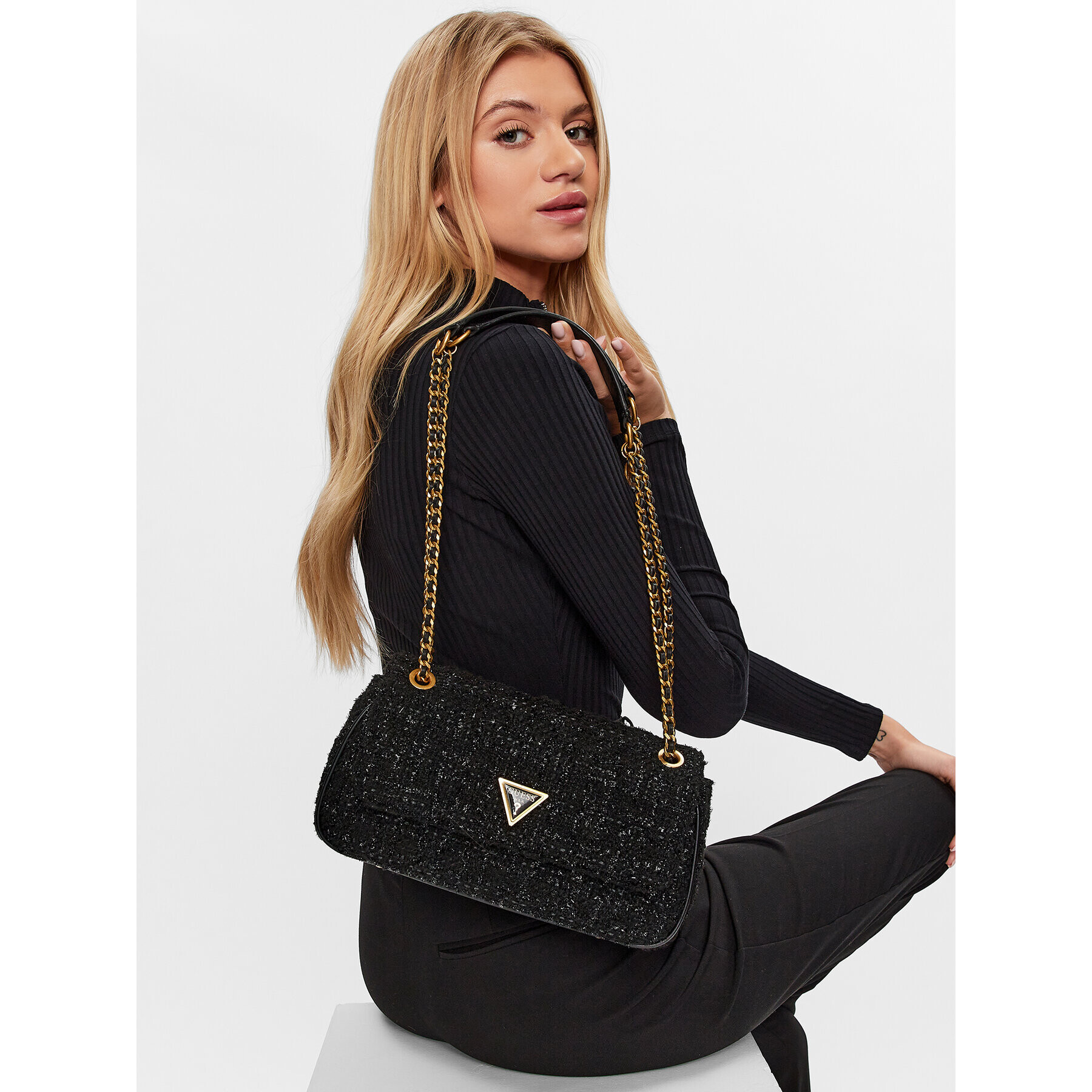 Guess Дамска чанта Giully (TB) HWTB87 48210 Черен - Pepit.bg