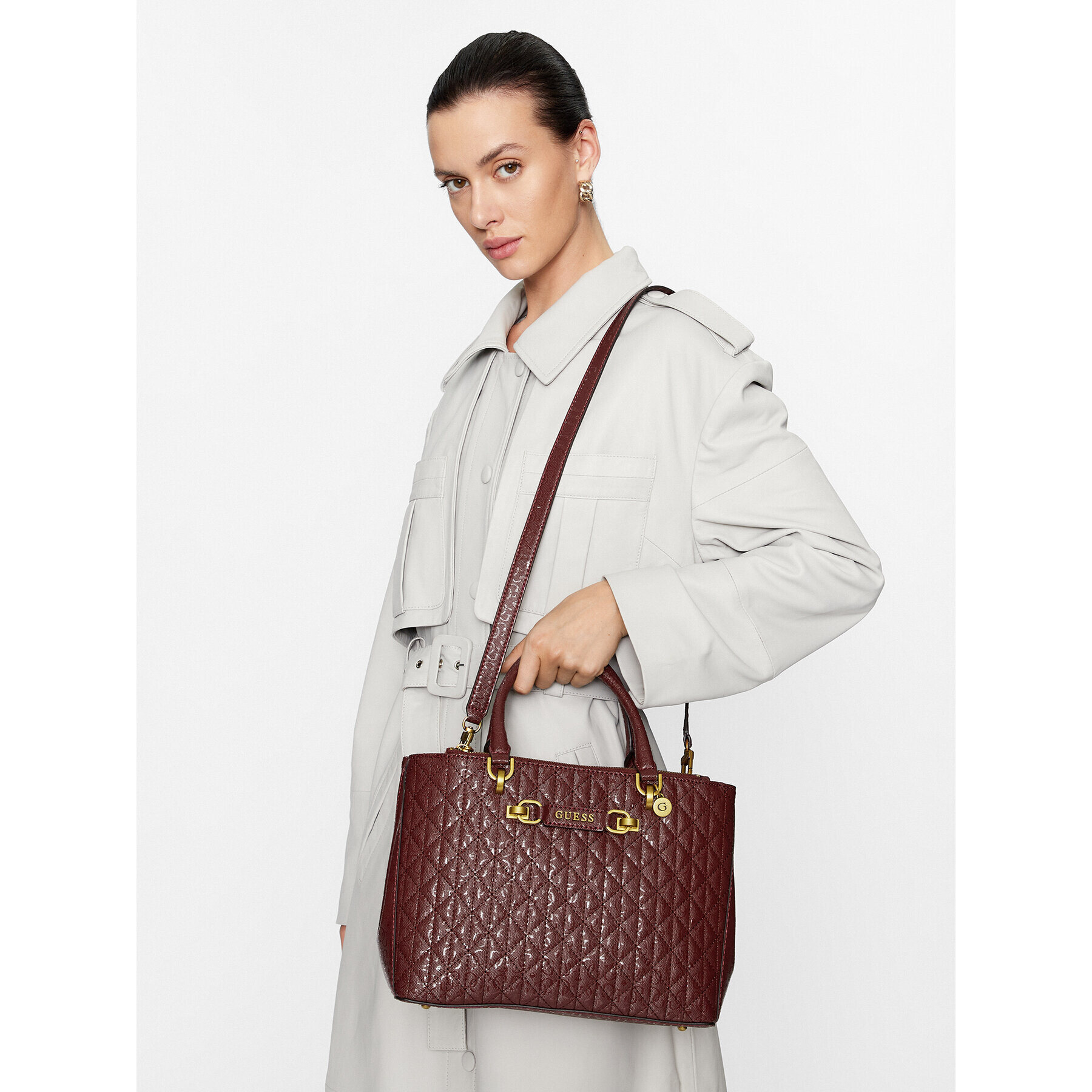 Guess Дамска чанта HWGB89 87060 Бордо - Pepit.bg