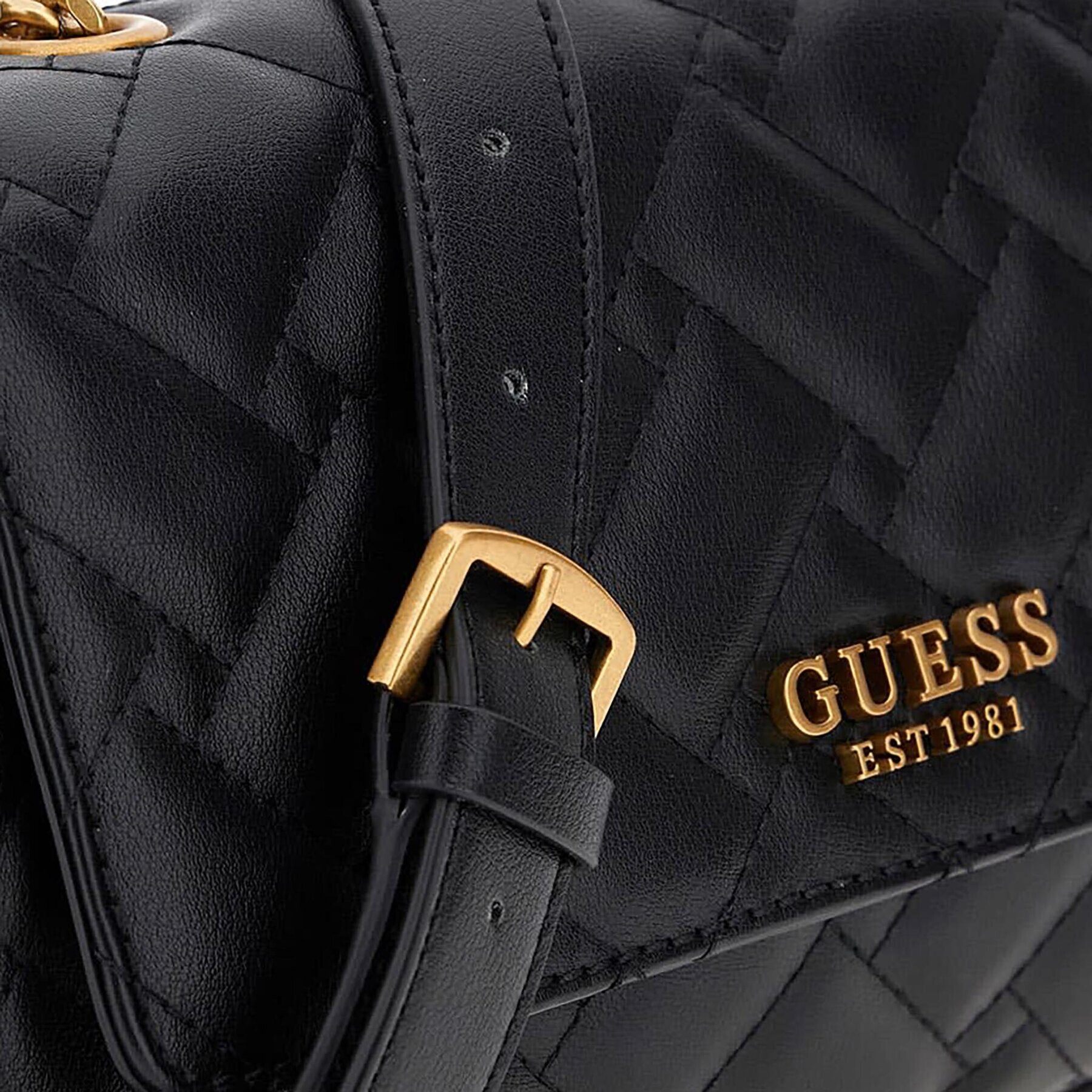 Guess Дамска чанта HWQB89 84200 Черен - Pepit.bg