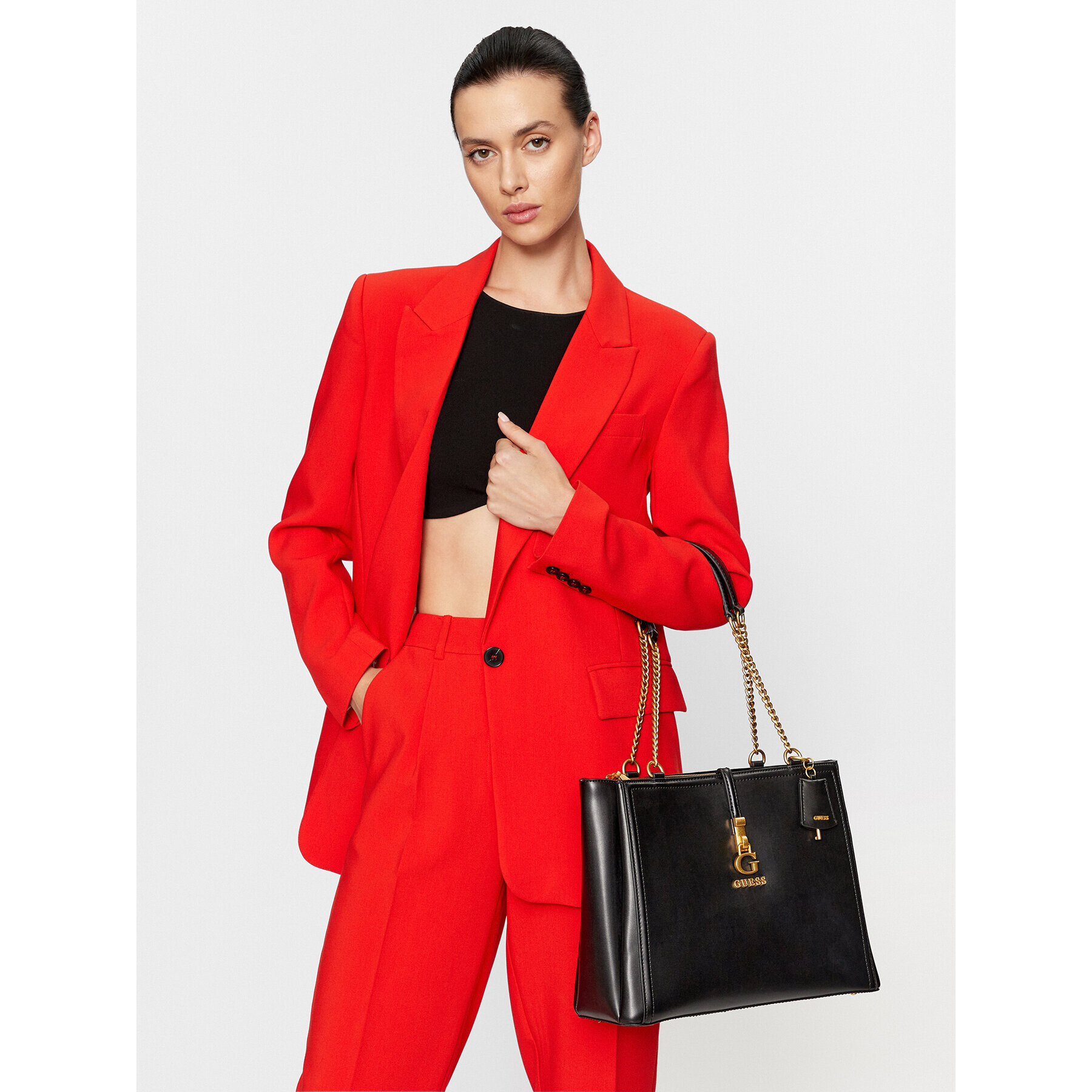 Guess Дамска чанта HWVA92 12230 Черен - Pepit.bg